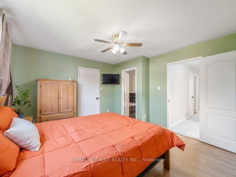 Photo 17 of 479 Heddle Crescent, Newmarket, Stonehaven-Wyndham — HOMEH