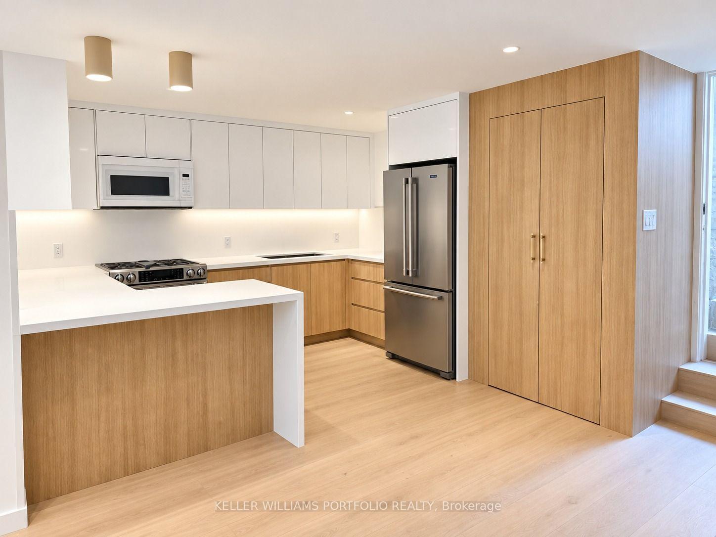 Photo 2 of Unit Lower, 127 Lisgar Street, Toronto, Little Portugal — HOMEH