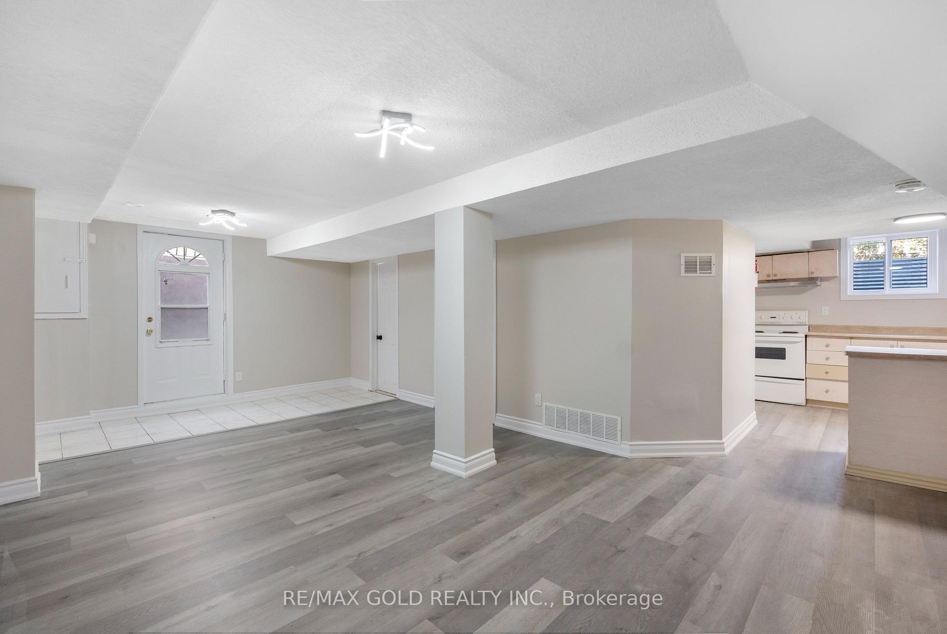 Photo 31 of 45 Parkside Drive, Brampton, Brampton South — HOMEH