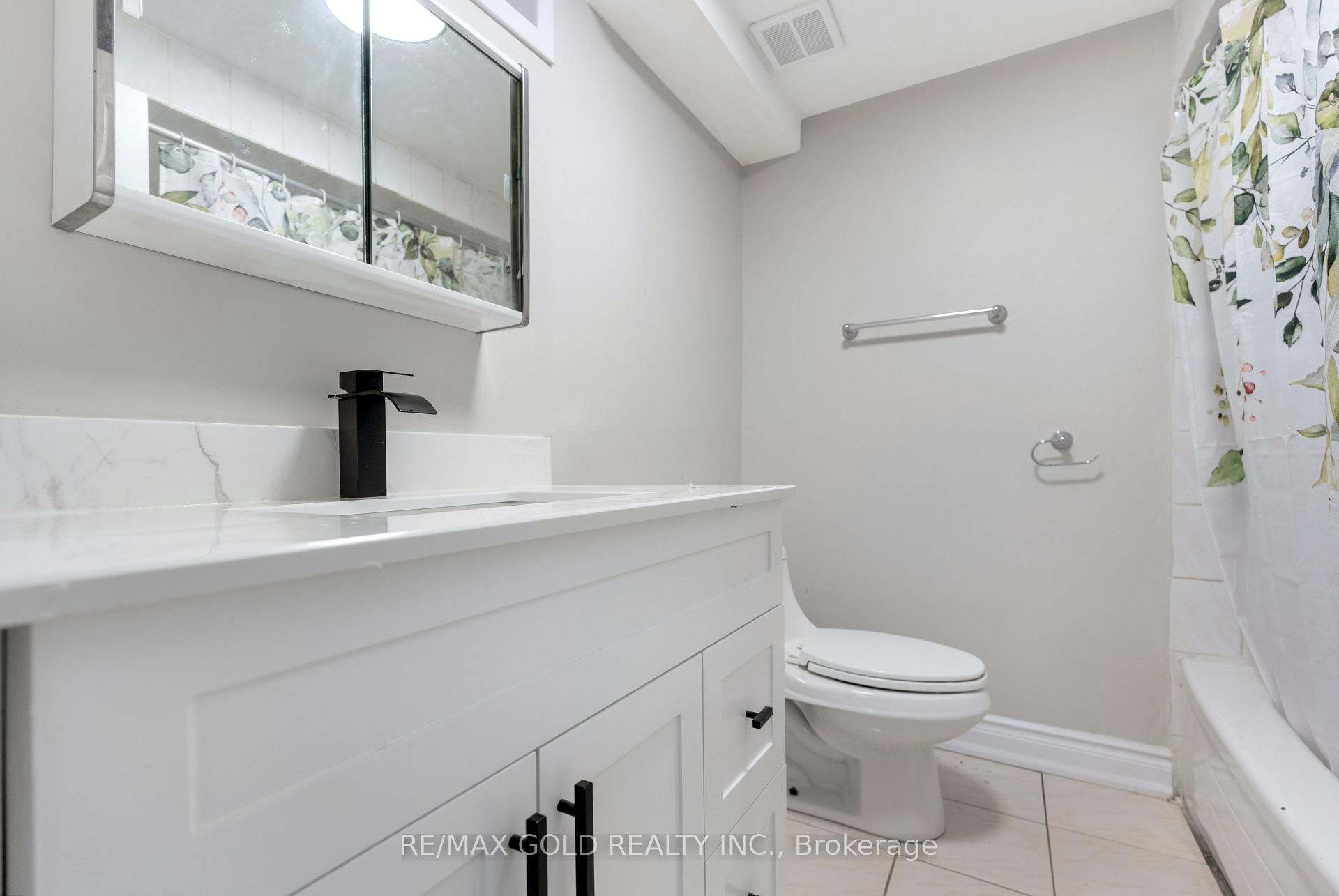 Photo 40 of 45 Parkside Drive, Brampton, Brampton South — HOMEH