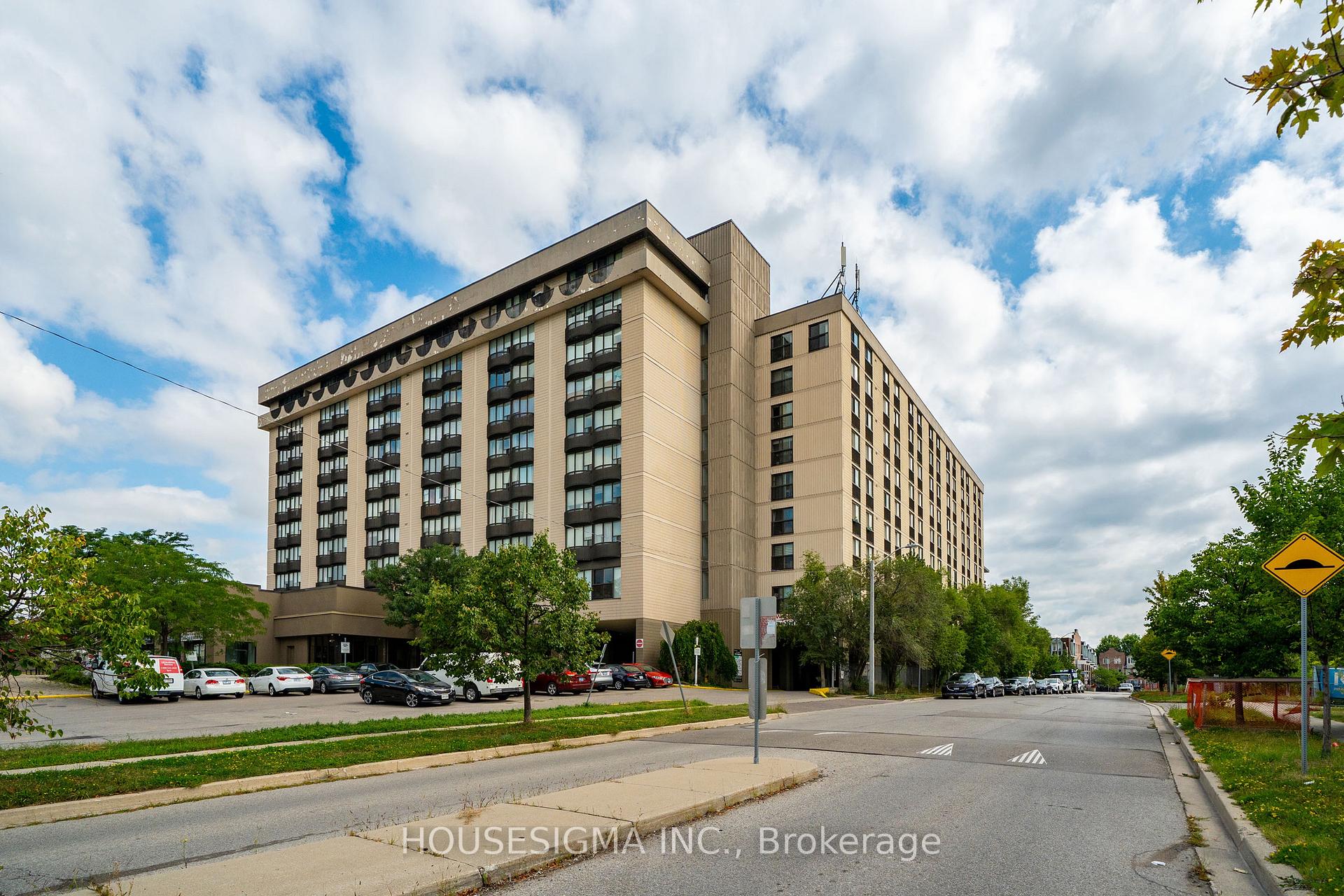 Photo of Unit 312, 2737 Keele Street