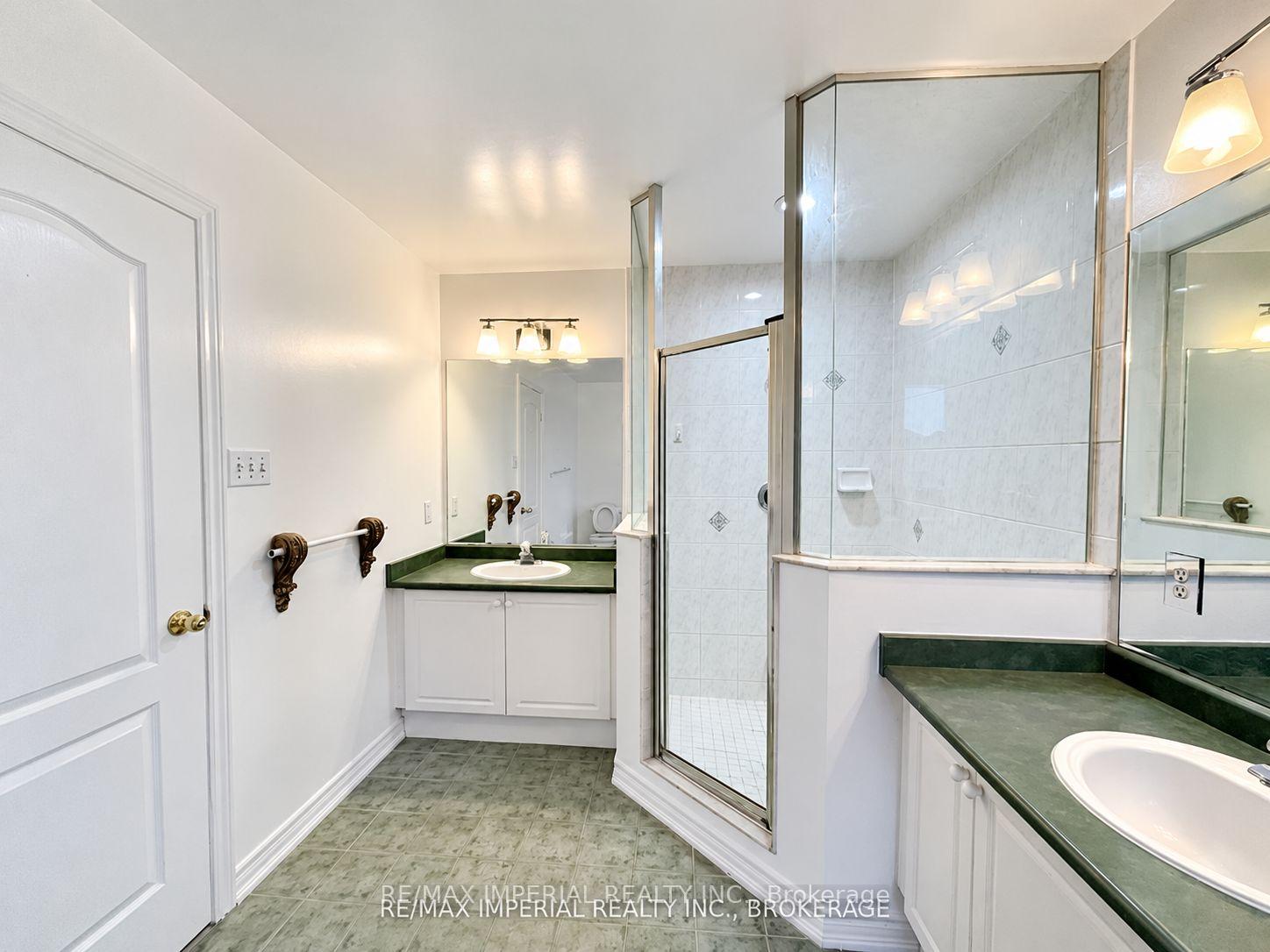 Photo 20 of 3 Vitlor Drive, Richmond Hill, Oak Ridges — HOMEH