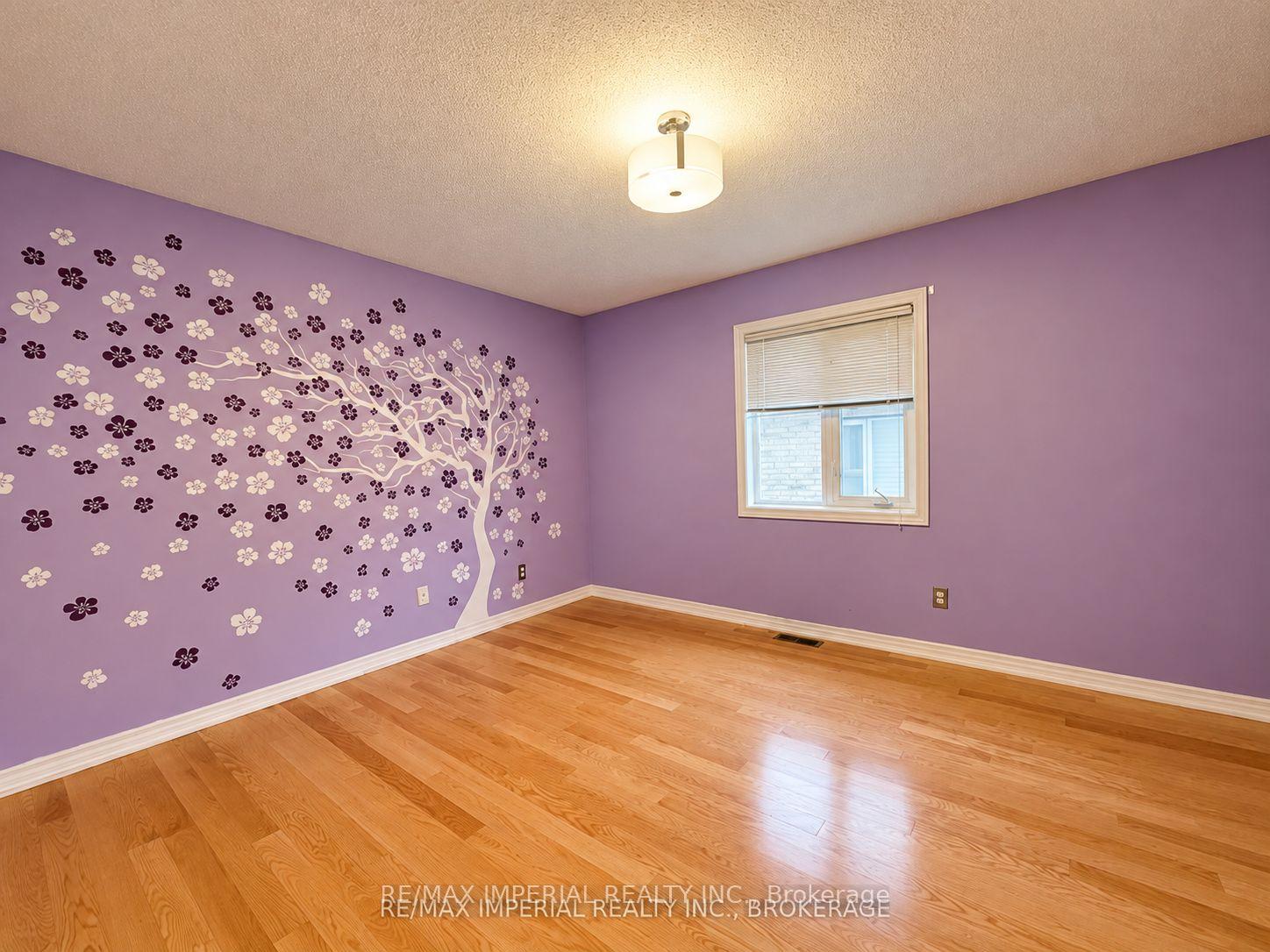 Photo 25 of 3 Vitlor Drive, Richmond Hill, Oak Ridges — HOMEH
