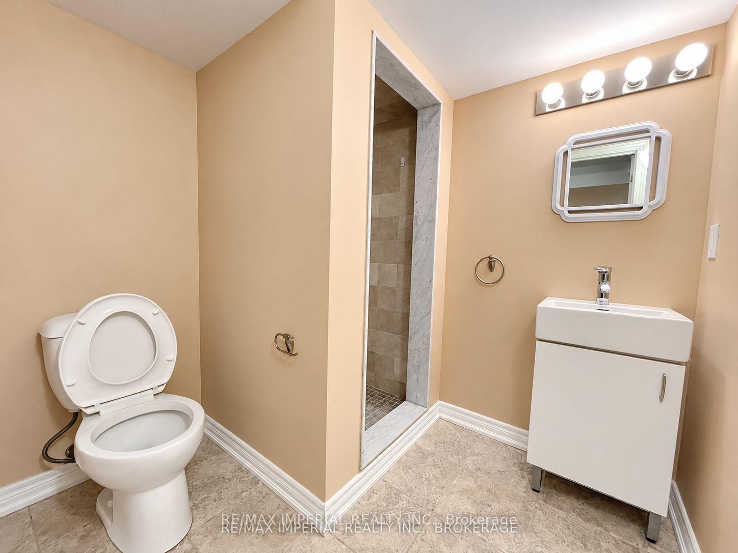 Photo 30 of 3 Vitlor Drive, Richmond Hill, Oak Ridges — HOMEH