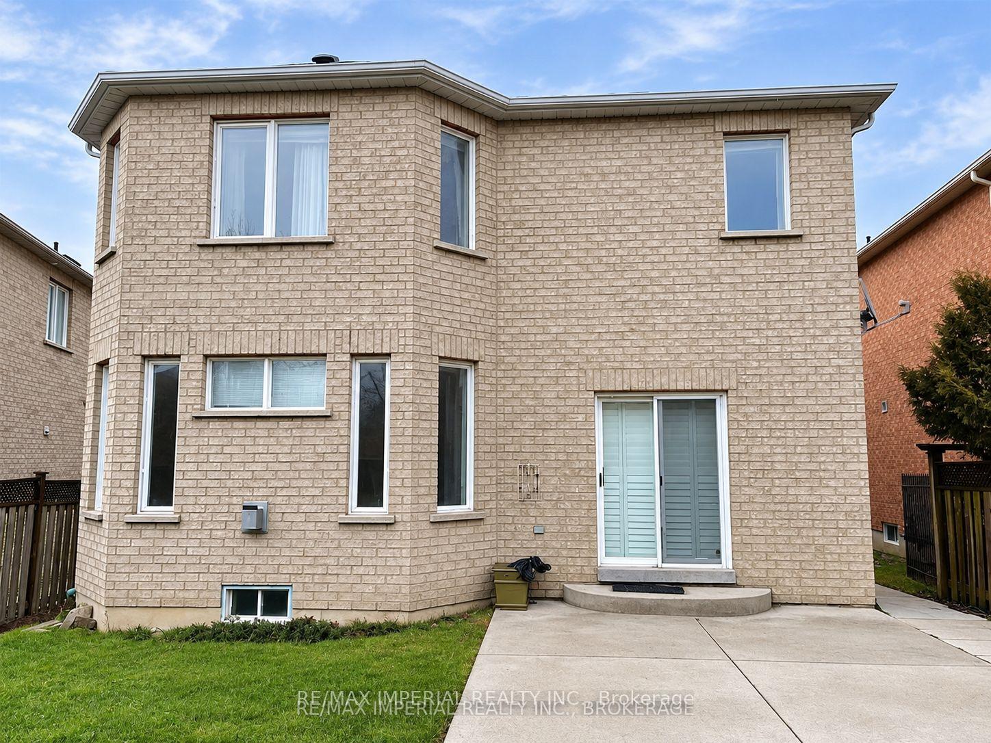 Photo 33 of 3 Vitlor Drive, Richmond Hill, Oak Ridges — HOMEH