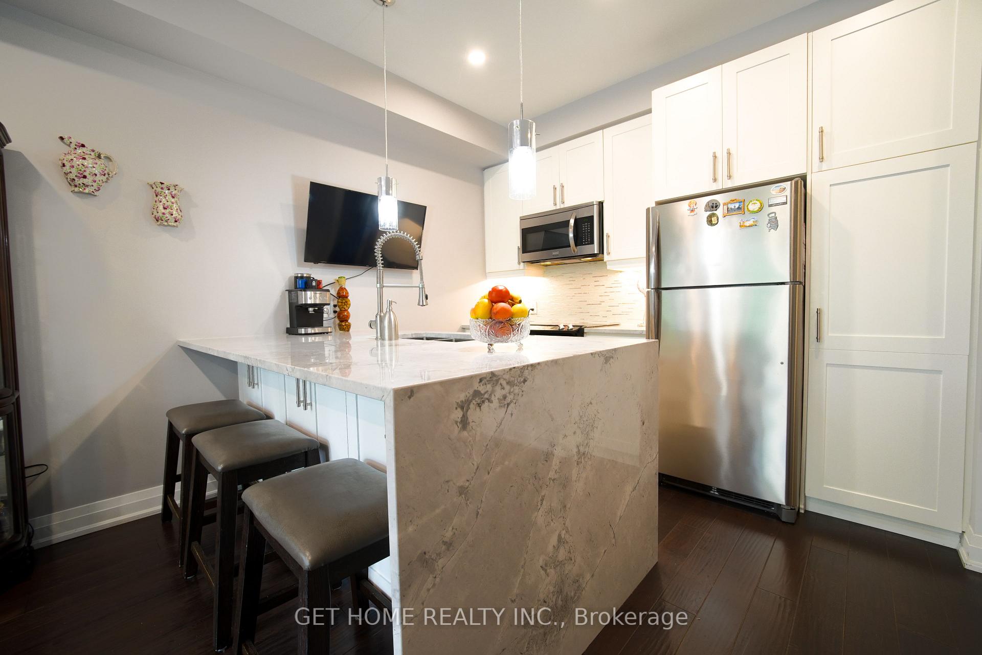 Photo 10 of Unit 22, 8169 Kipling Avenue E, Vaughan, West Woodbridge — HOMEH