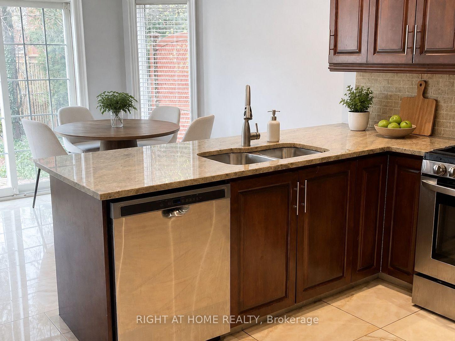 Photo 10 of 1466 Bayshire Drive, Oakville, Joshua Creek — HOMEH