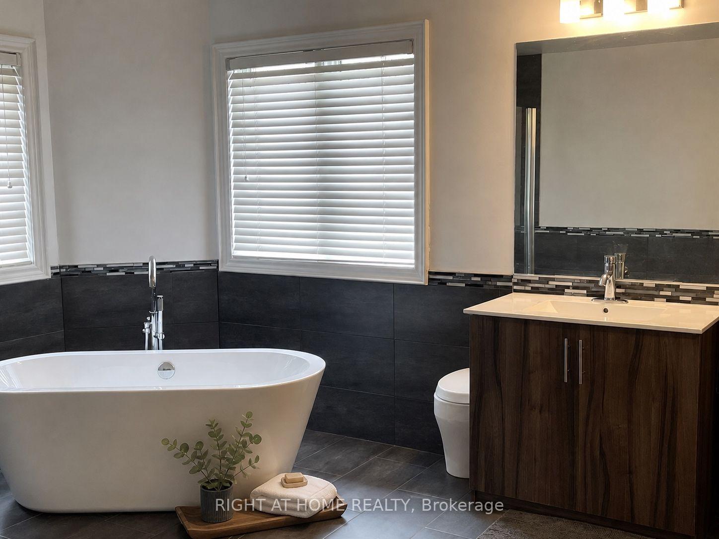 Photo 18 of 1466 Bayshire Drive, Oakville, Joshua Creek — HOMEH