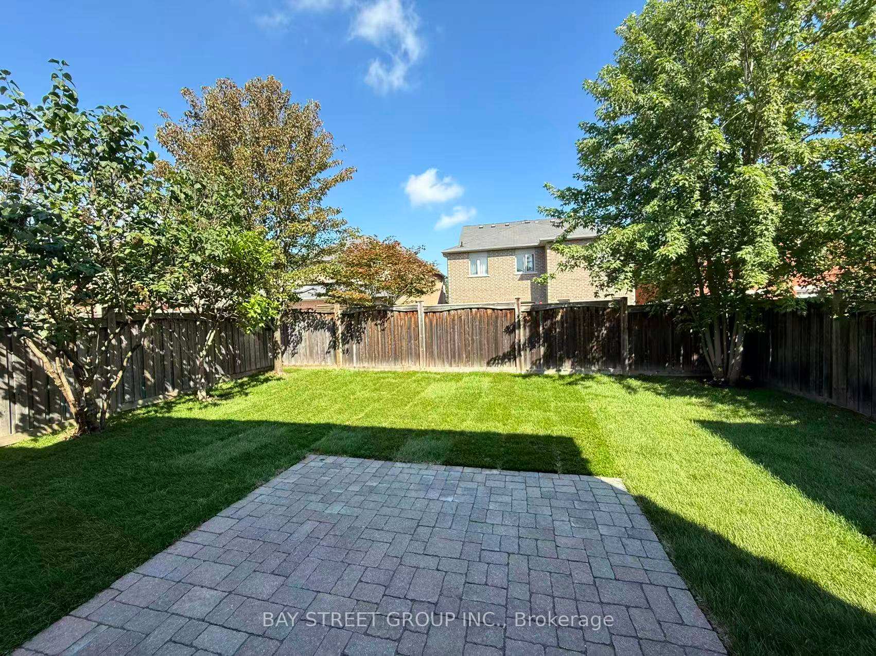 Photo 4 of 146 Ivy Glen Drive, Vaughan, Patterson — HOMEH