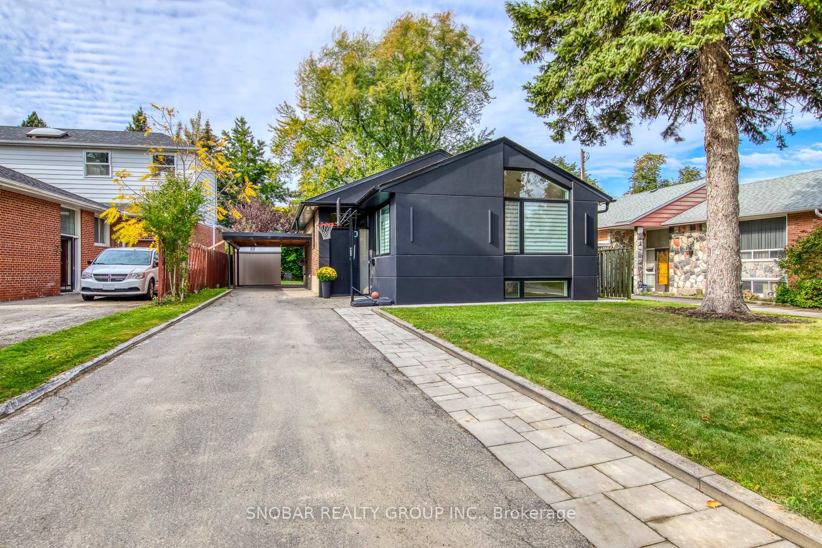 Photo 2 of 23 Mitre Place, Etobicoke, Kingsview Village-The Westway — HOMEH