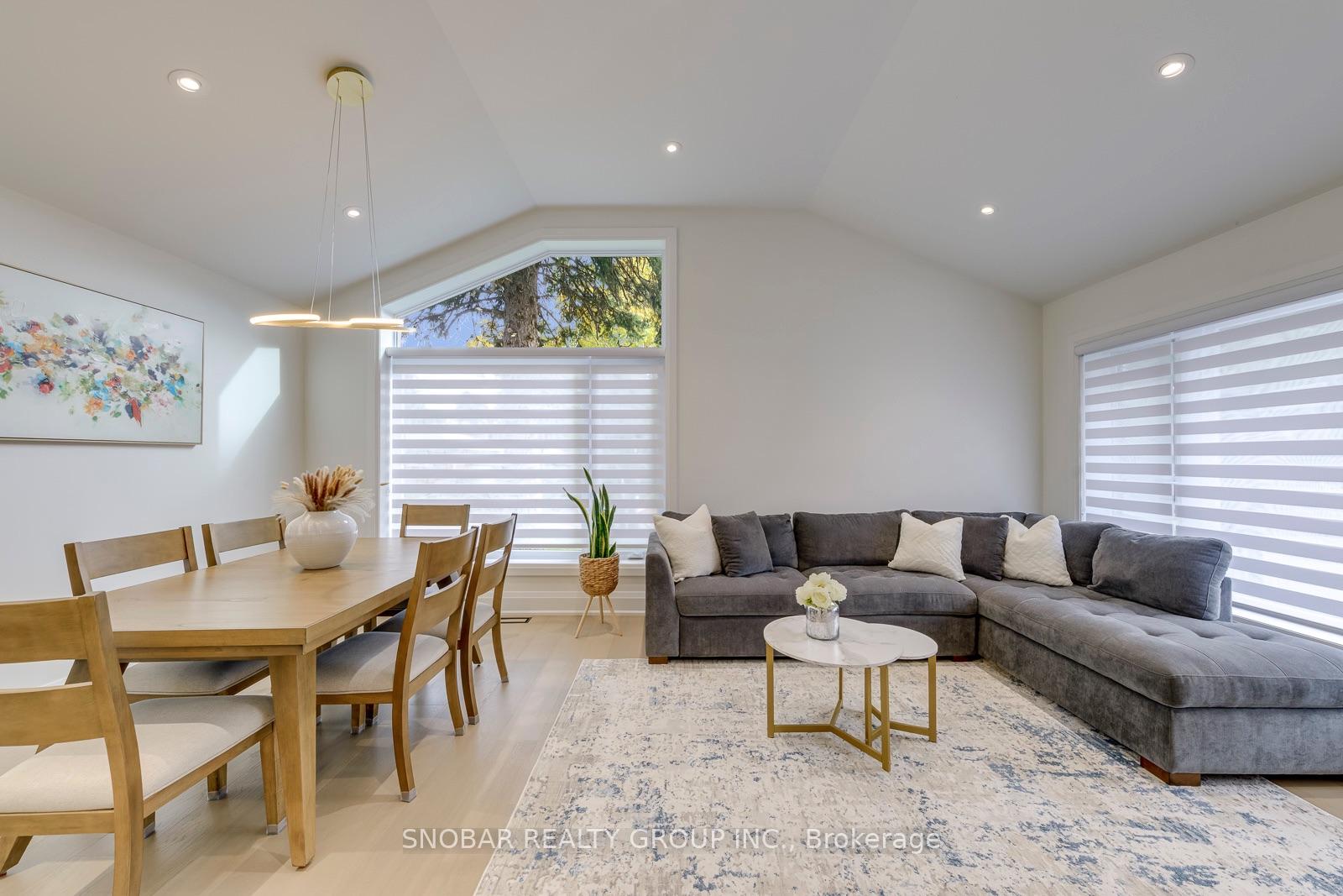 Photo 3 of 23 Mitre Place, Etobicoke, Kingsview Village-The Westway — HOMEH