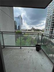 Photo 8 of Unit 616, 188 Doris Avenue, North York, Willowdale East — HOMEH