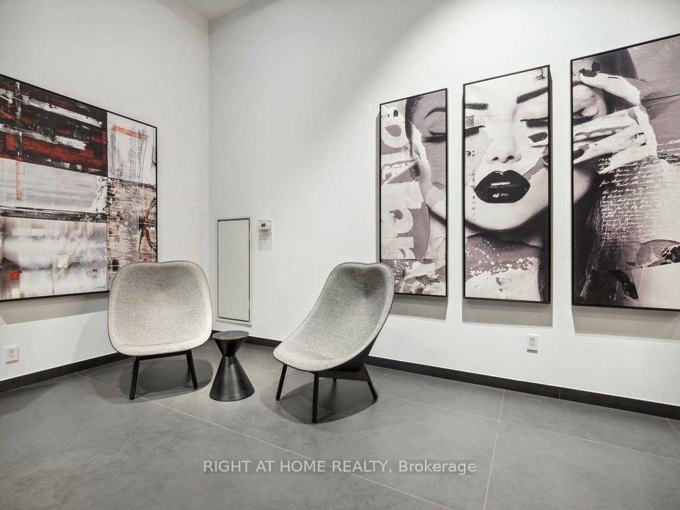 Photo 3 of Unit 404, 318 Richmond Street W, Toronto, Waterfront Communities — HOMEH
