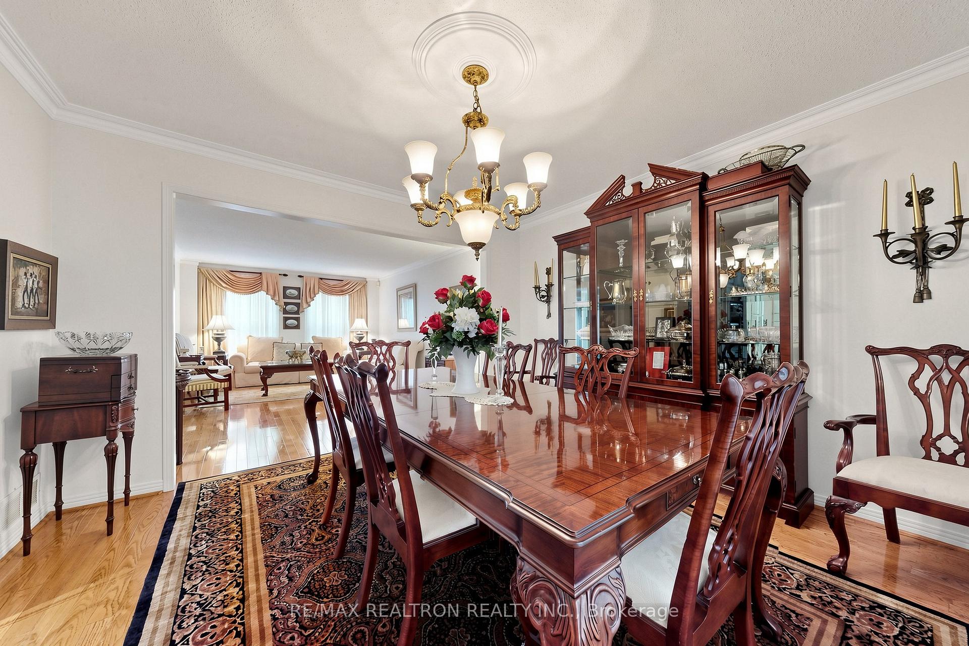 Photo 16 of 2 Manor Place, Brampton, Heart Lake West — HOMEH