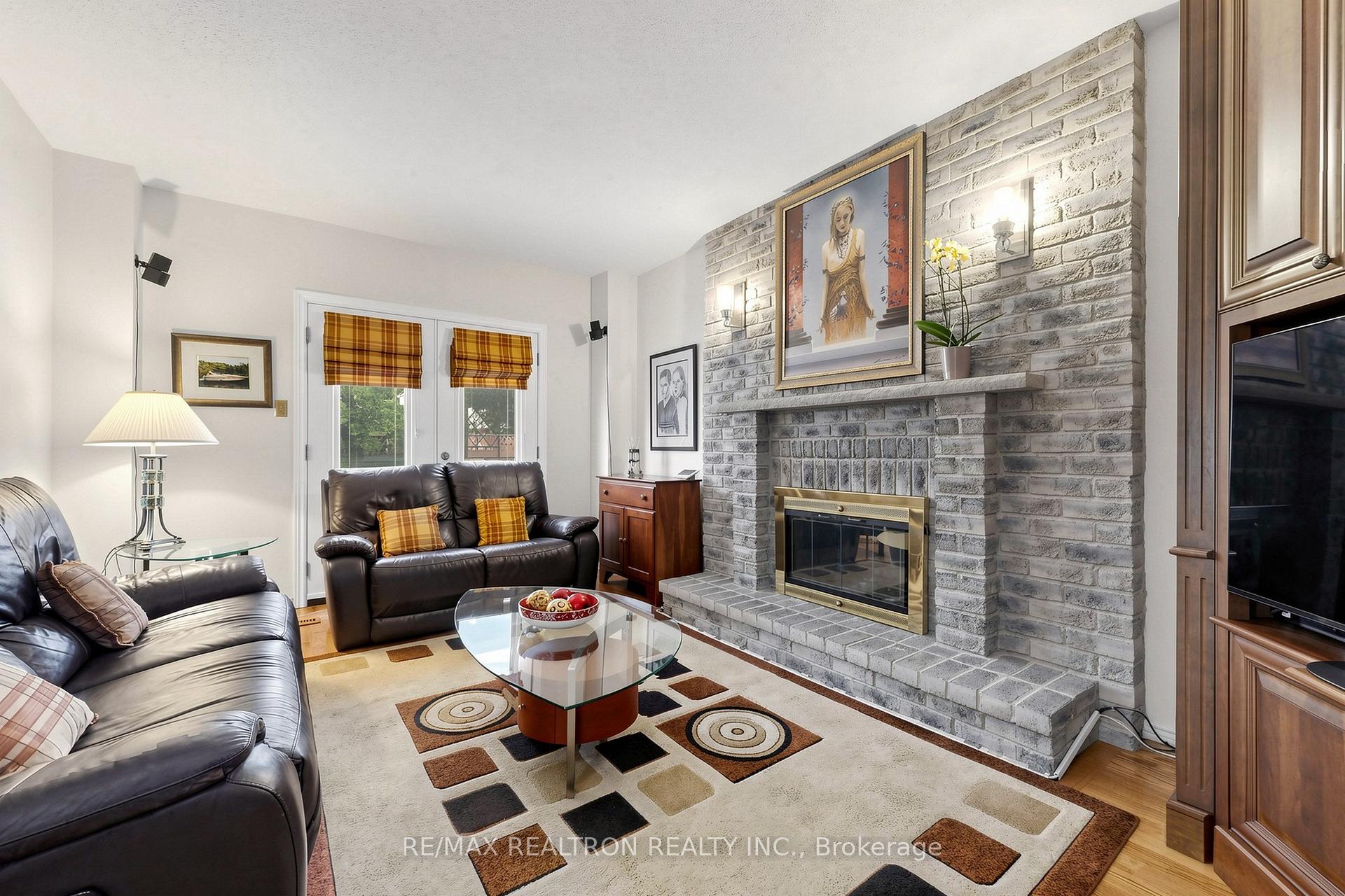 Photo 17 of 2 Manor Place, Brampton, Heart Lake West — HOMEH