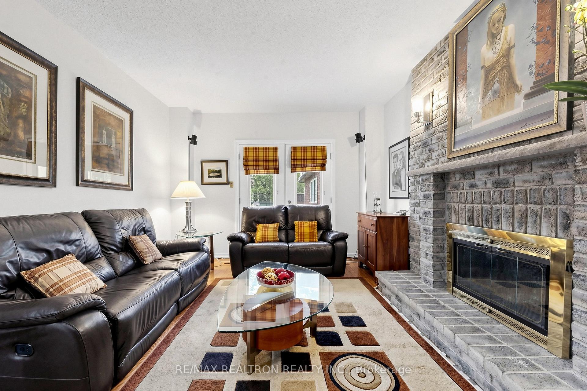 Photo 19 of 2 Manor Place, Brampton, Heart Lake West — HOMEH