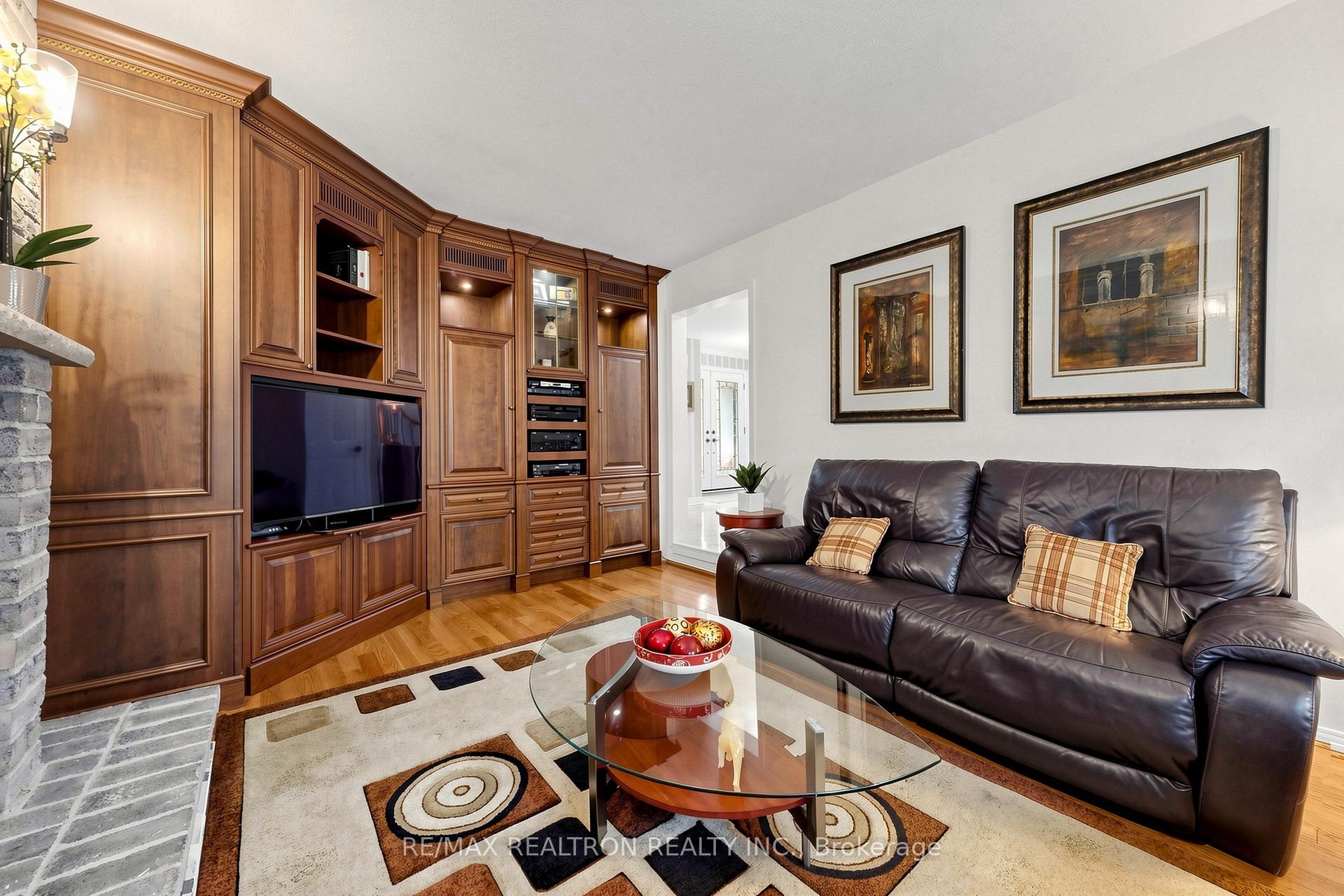 Photo 20 of 2 Manor Place, Brampton, Heart Lake West — HOMEH
