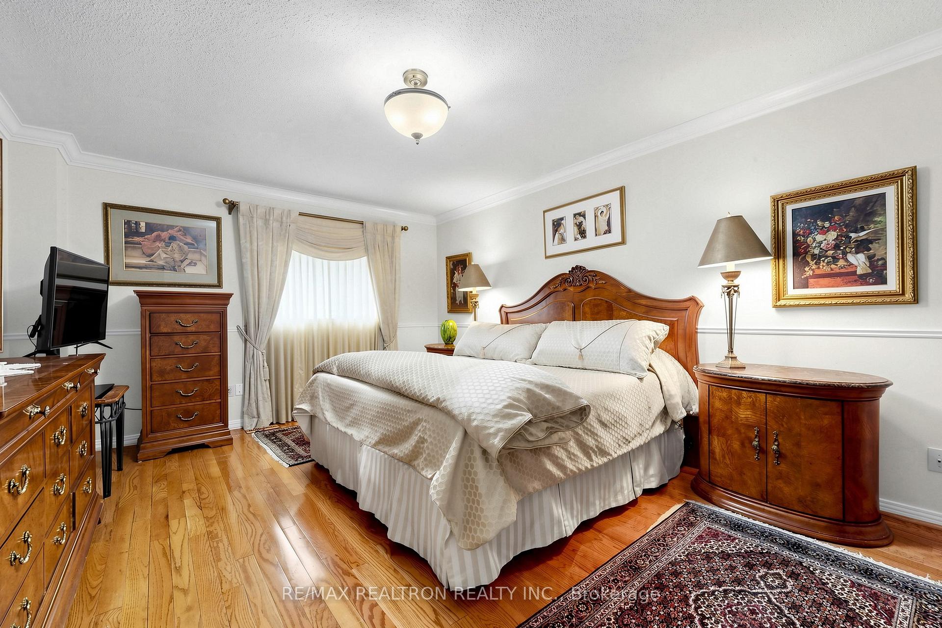 Photo 23 of 2 Manor Place, Brampton, Heart Lake West — HOMEH