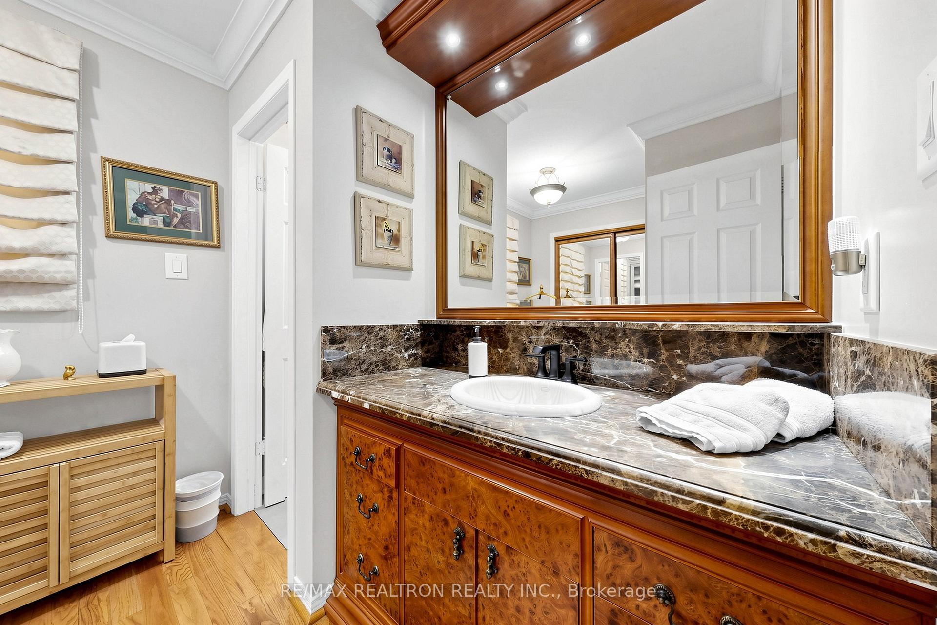 Photo 25 of 2 Manor Place, Brampton, Heart Lake West — HOMEH