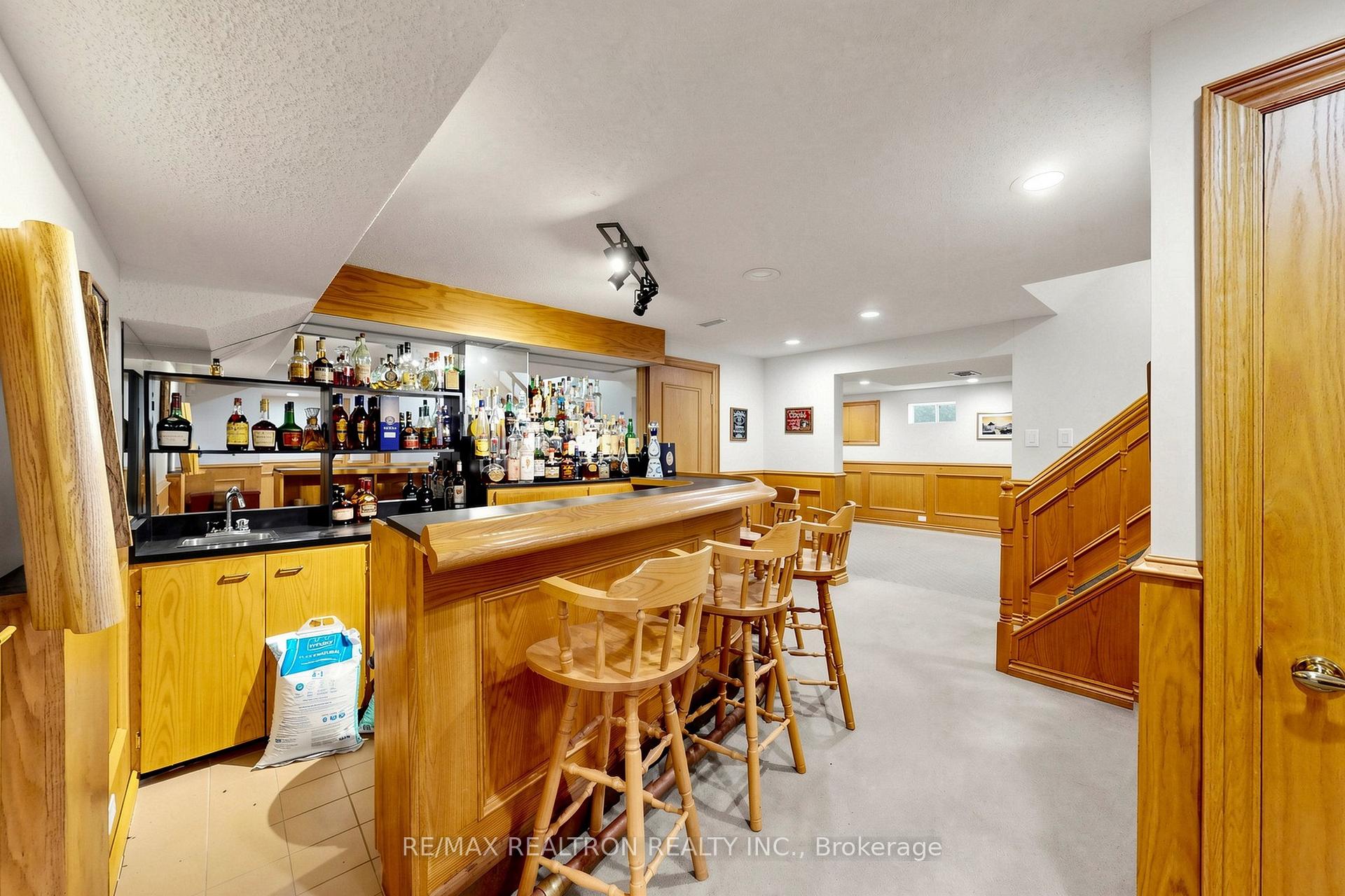Photo 32 of 2 Manor Place, Brampton, Heart Lake West — HOMEH