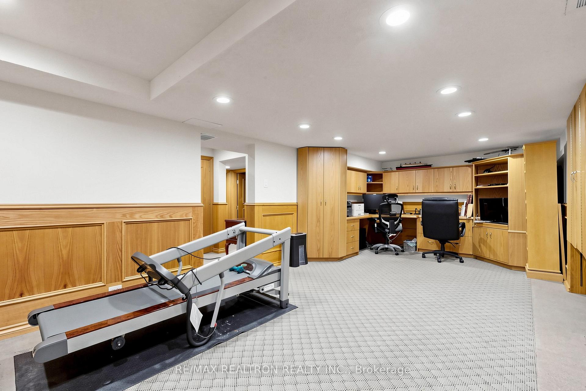 Photo 34 of 2 Manor Place, Brampton, Heart Lake West — HOMEH