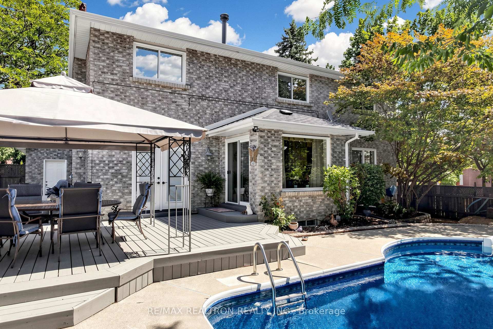 Photo 36 of 2 Manor Place, Brampton, Heart Lake West — HOMEH