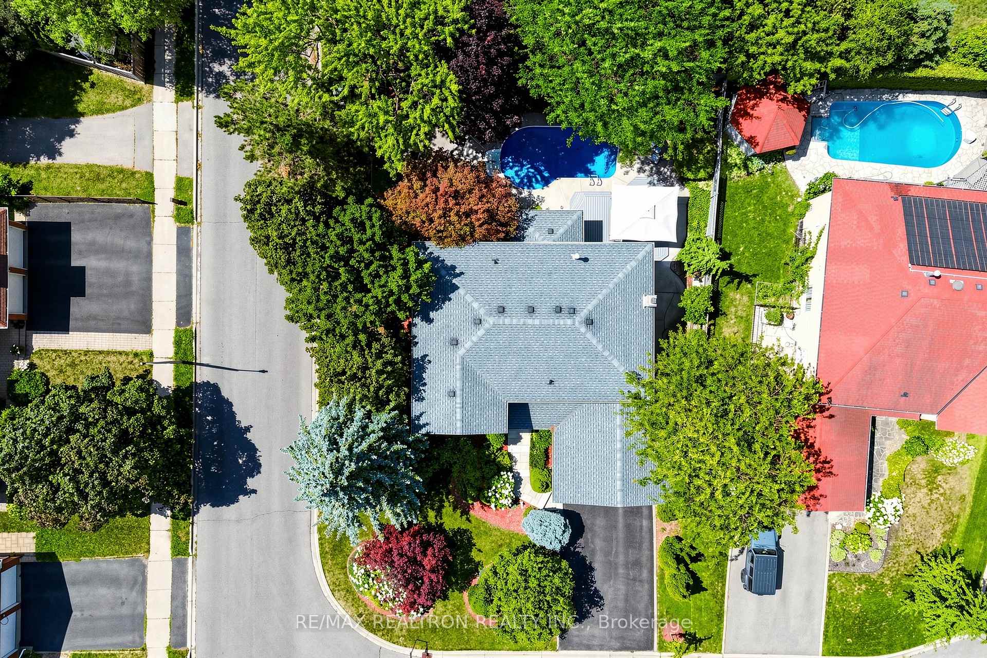 Photo 44 of 2 Manor Place, Brampton, Heart Lake West — HOMEH