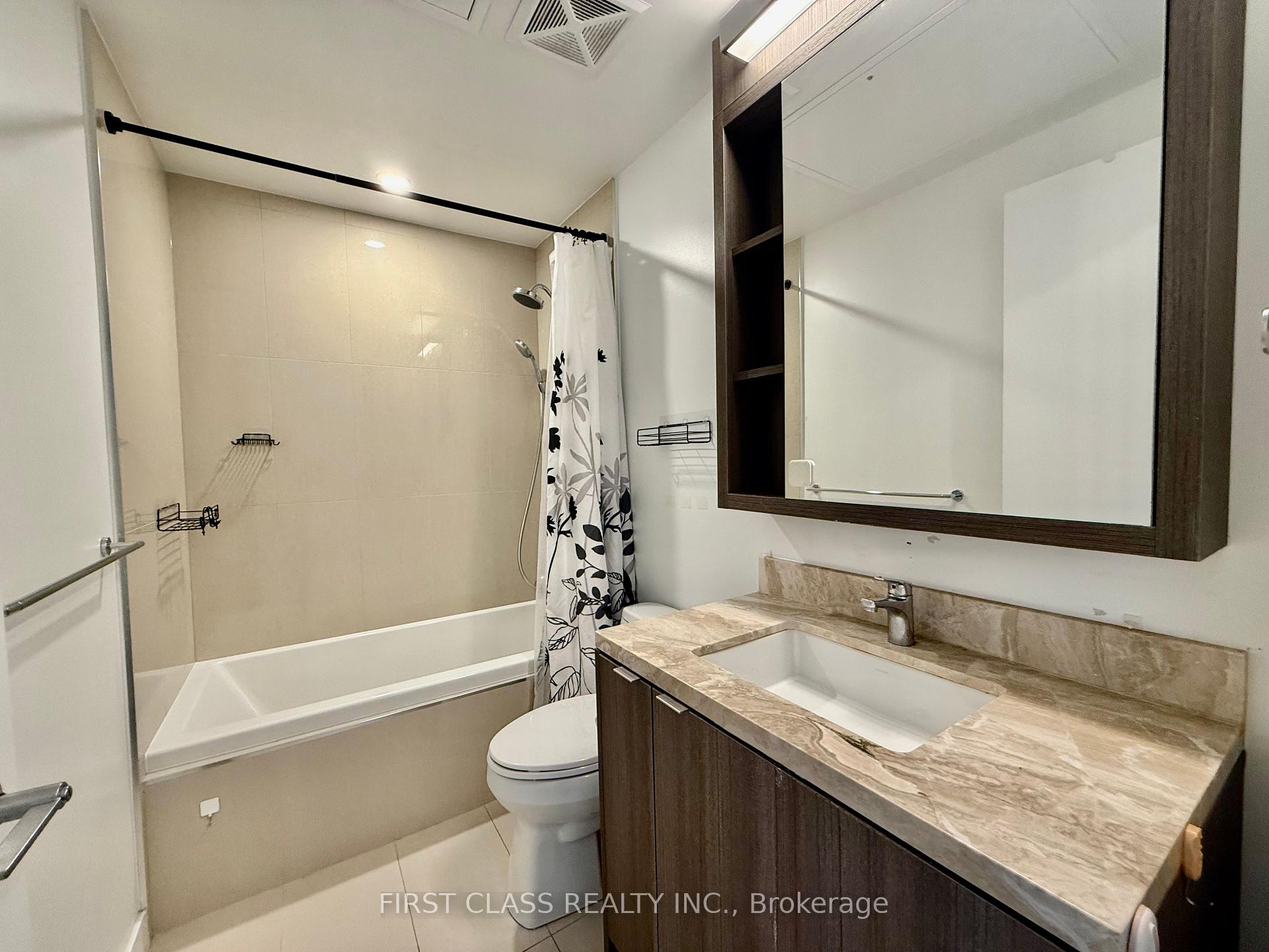 Photo 4 of Unit 2603, 115 Blue Jays Way, Toronto, Waterfront Communities — HOMEH