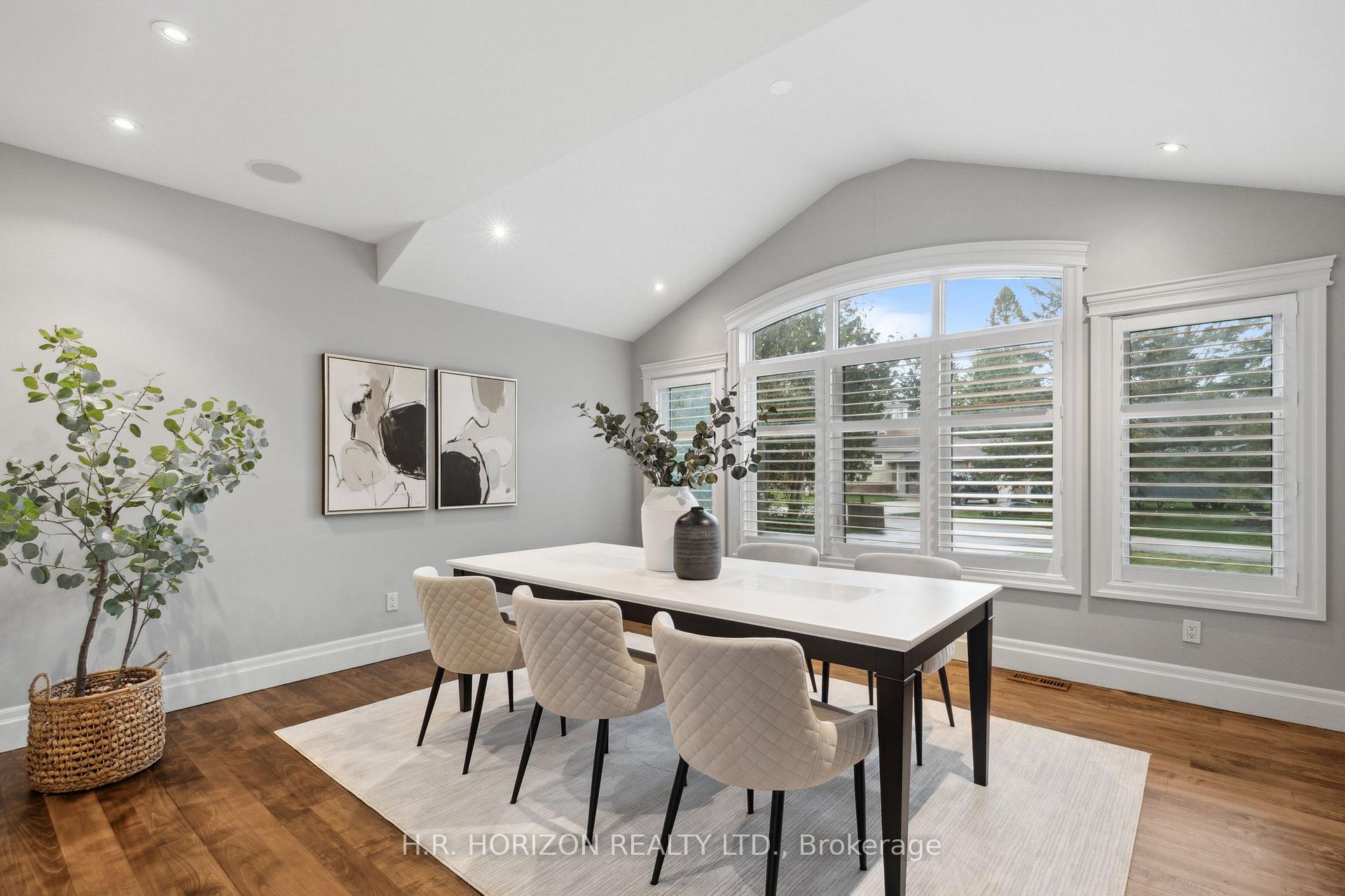 Photo 8 of 214 Russell Street E, Blue Mountains — HOMEH