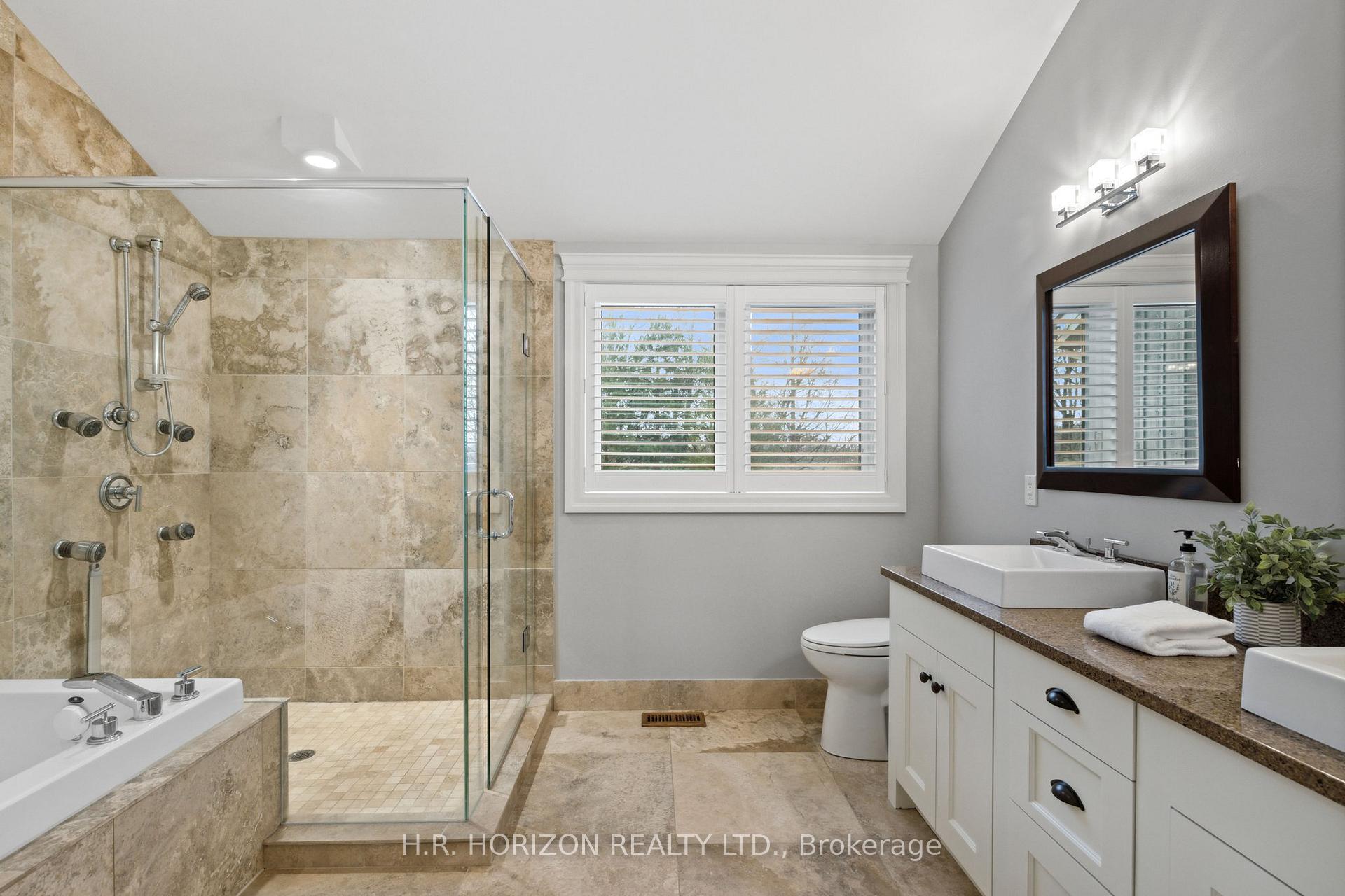 Photo 10 of 214 Russell Street E, Blue Mountains — HOMEH