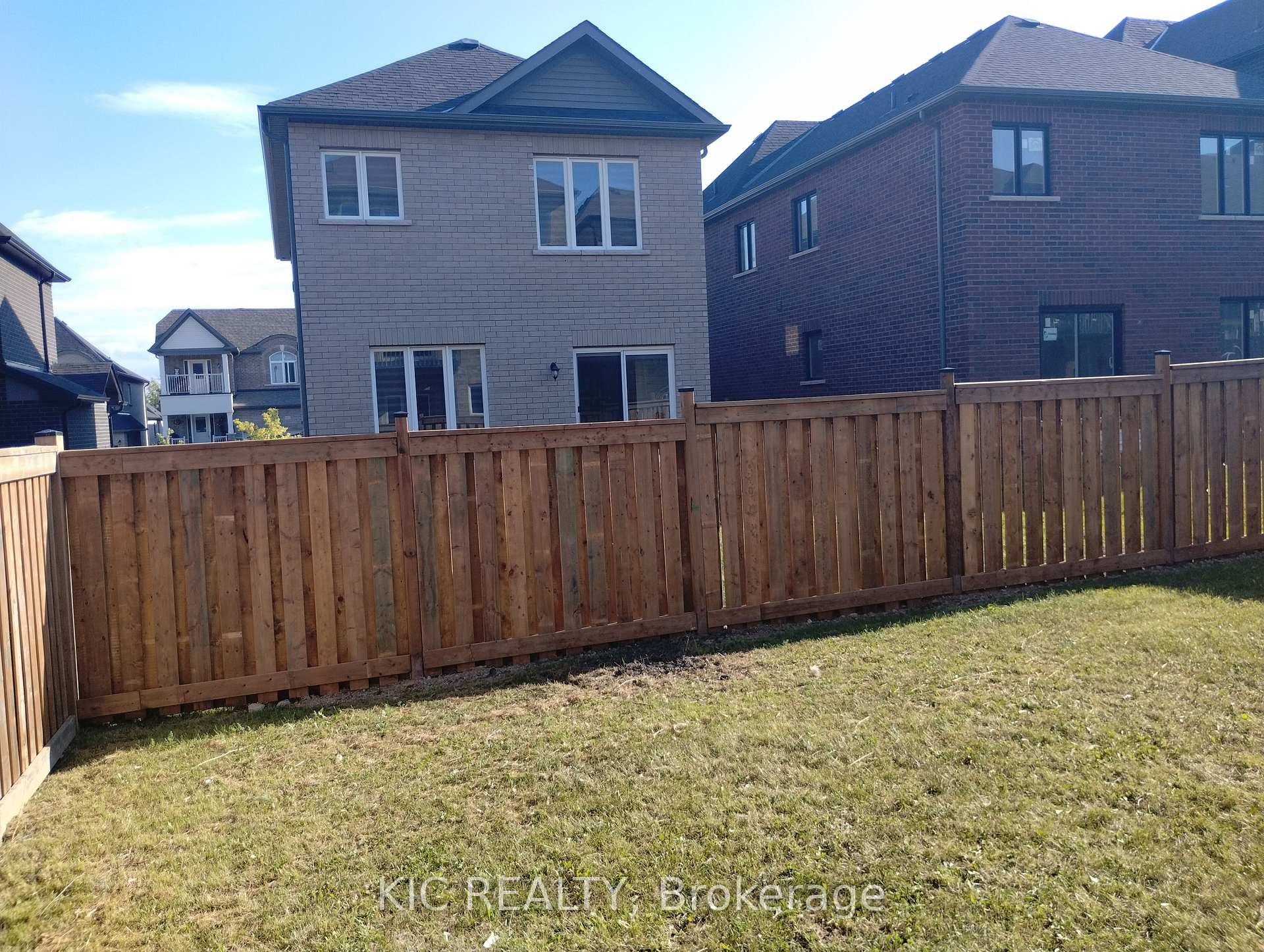 Photo 17 of 1461 Lormel Gate Avenue, Innisfil, Lefroy — HOMEH