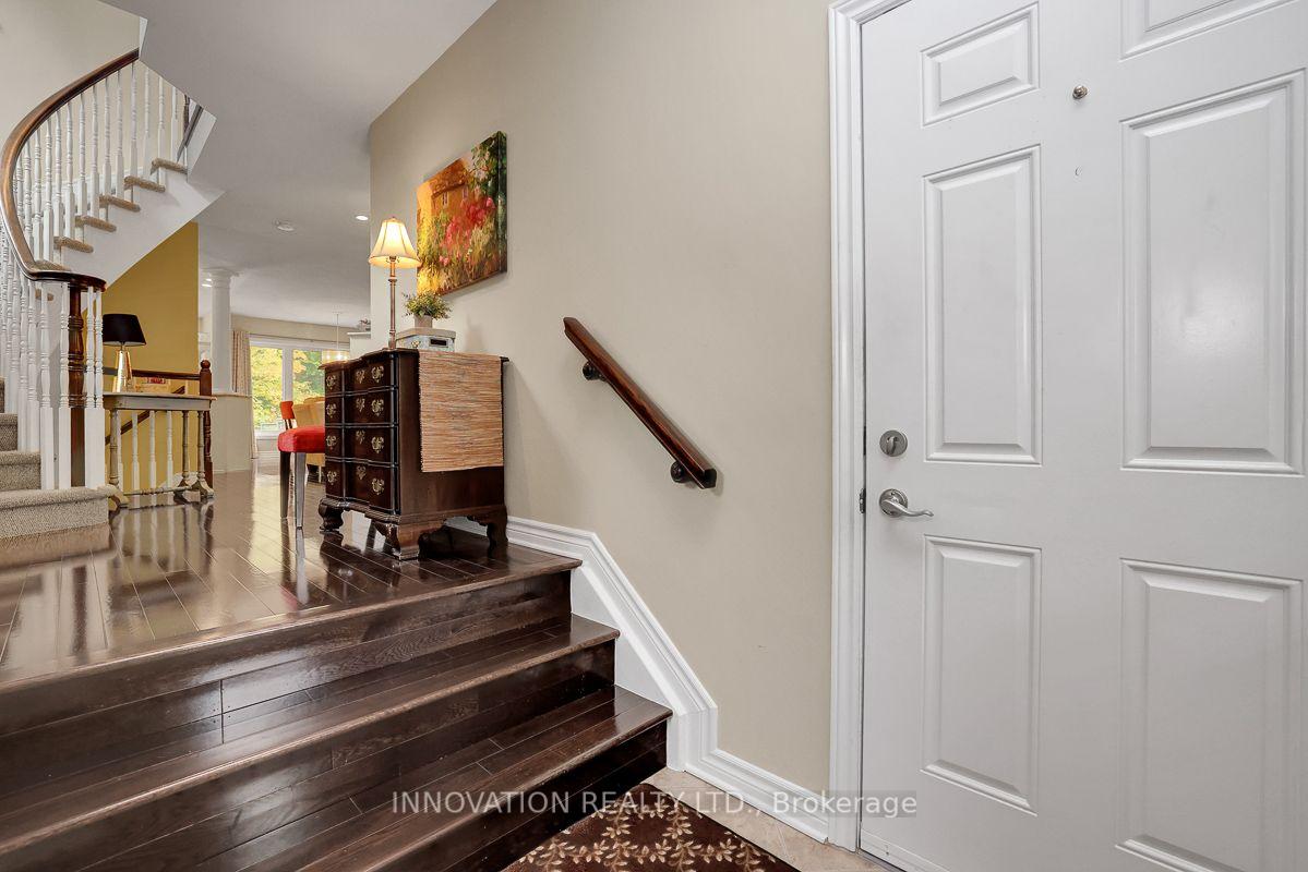 Photo 5 of 106 Tacom Circle, Ottawa, Barrhaven - Strandherd — HOMEH