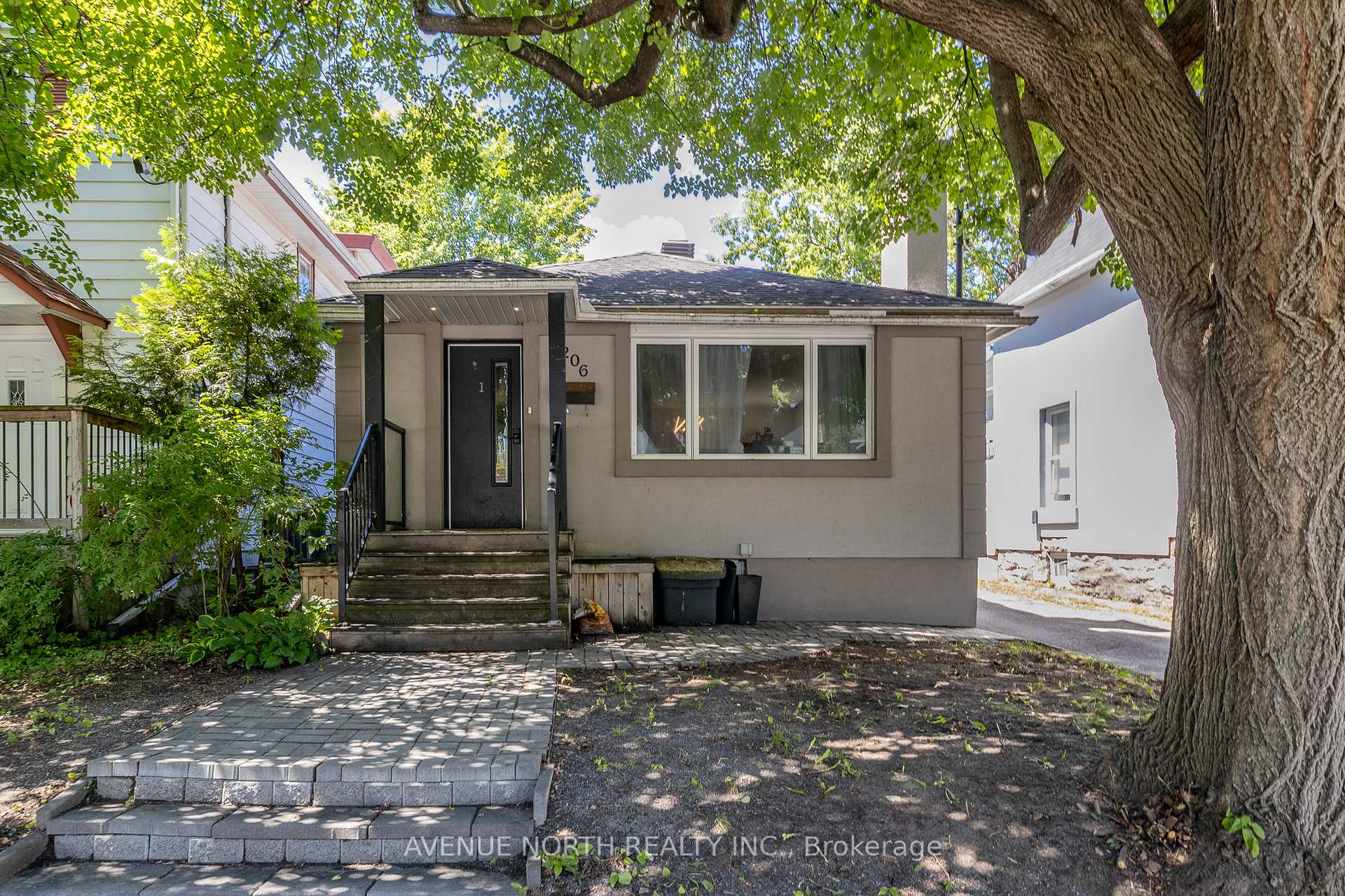 Photo 2 of 206 Blackburn Avenue, Ottawa, Sandy Hill — HOMEH