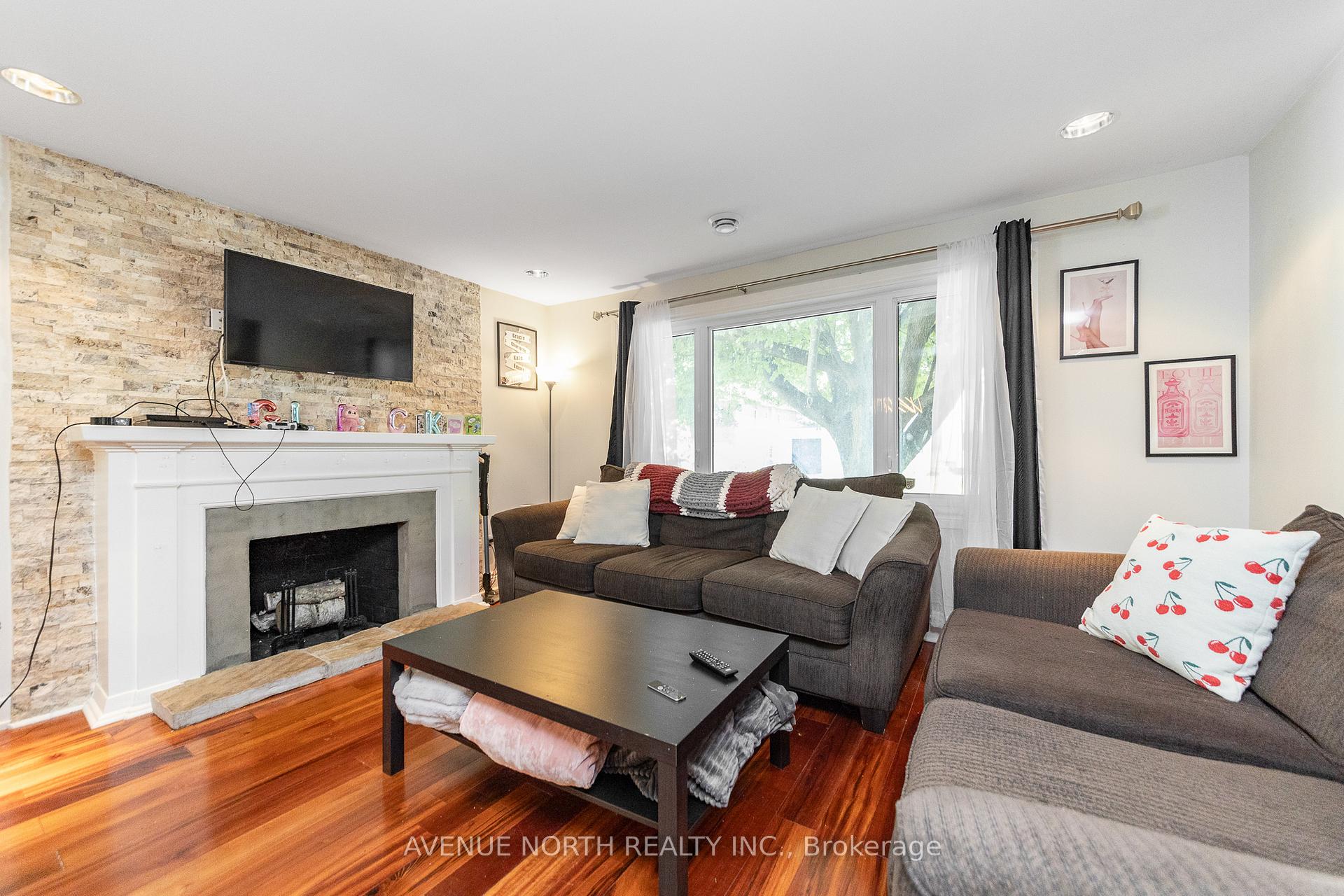 Photo 4 of 206 Blackburn Avenue, Ottawa, Sandy Hill — HOMEH