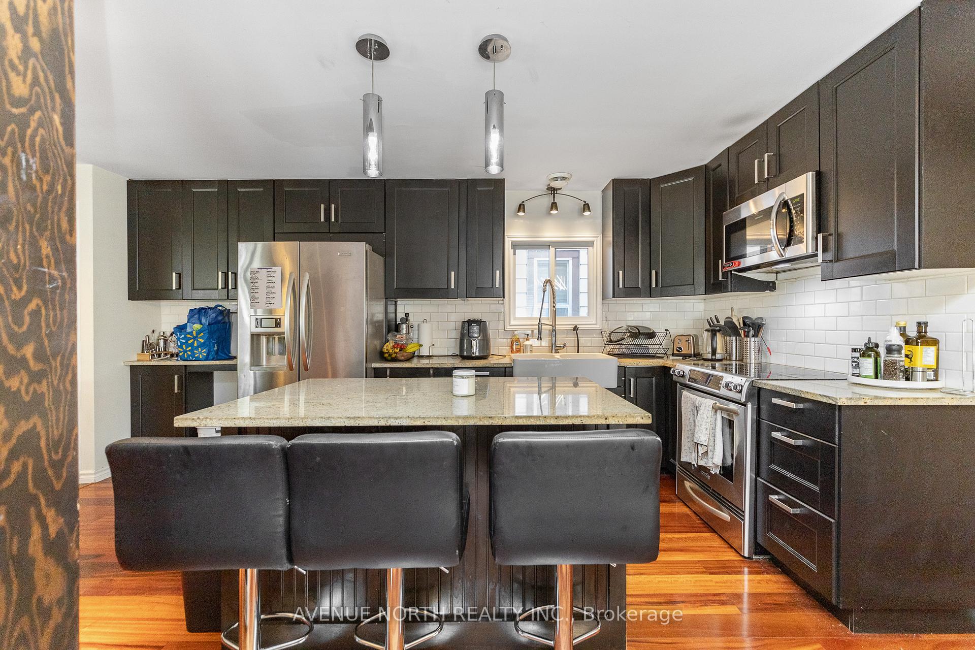 Photo 8 of 206 Blackburn Avenue, Ottawa, Sandy Hill — HOMEH