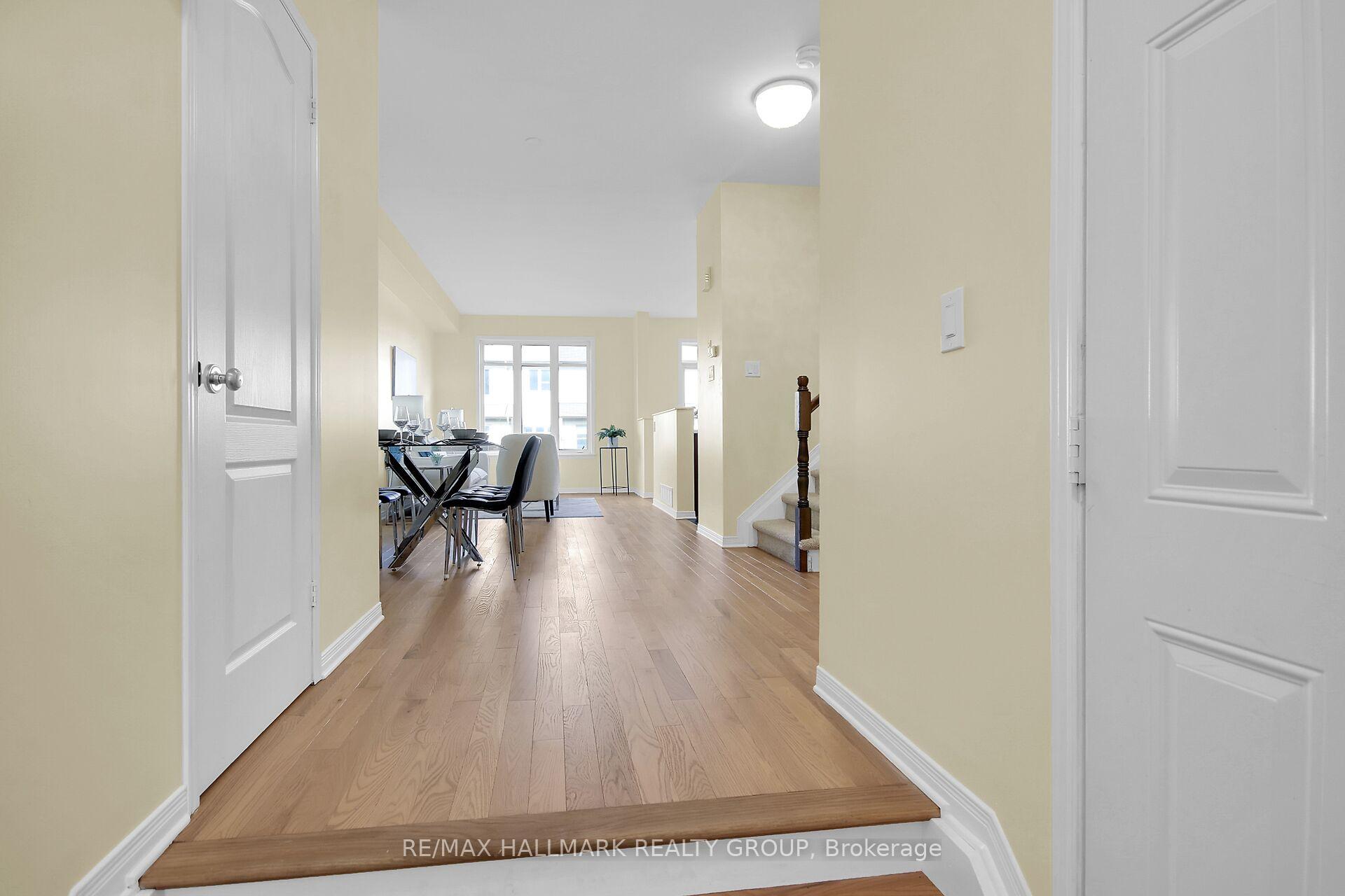 Photo 3 of 152 Calaveras Avenue, Ottawa, Barrhaven - Longfields — HOMEH