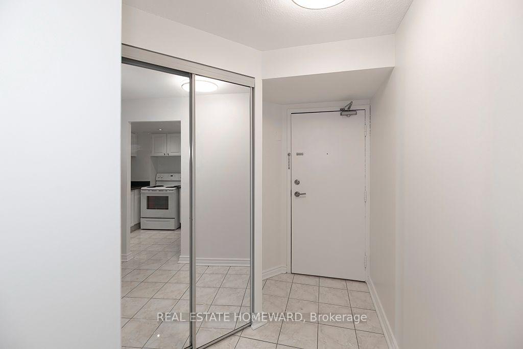 Photo 8 of Unit 1219, 77 Maitland Place, Toronto, Cabbagetown-South St. James Town — HOMEH