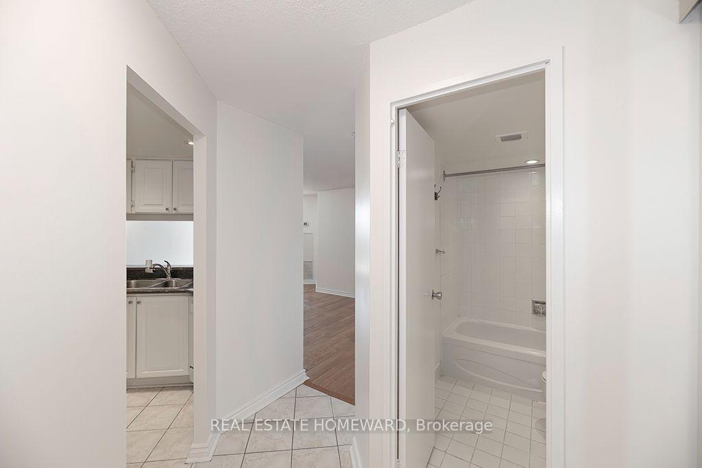 Photo 9 of Unit 1219, 77 Maitland Place, Toronto, Cabbagetown-South St. James Town — HOMEH