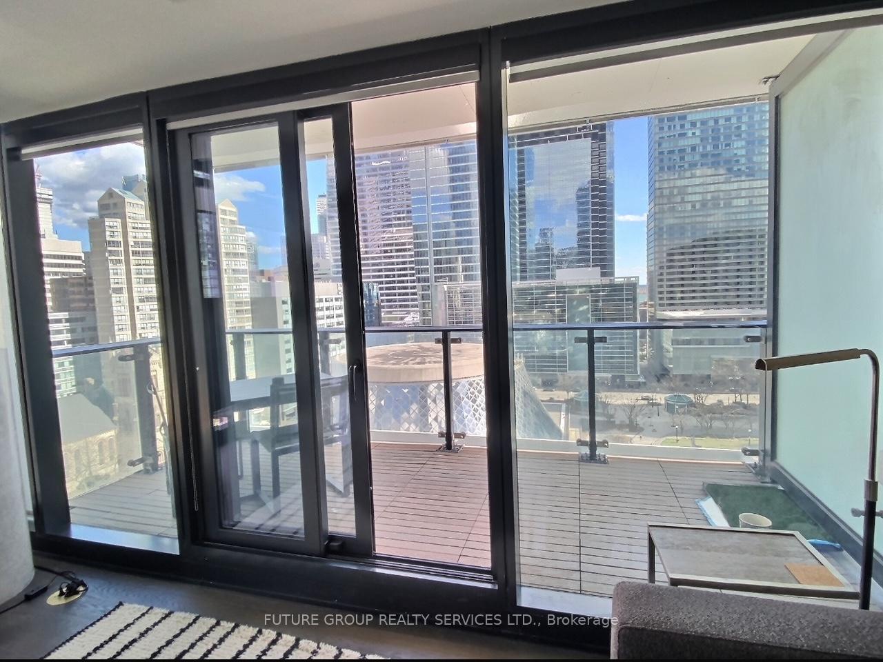 Photo 4 of Unit 1204, 224 King Street W, Toronto, Waterfront Communities — HOMEH
