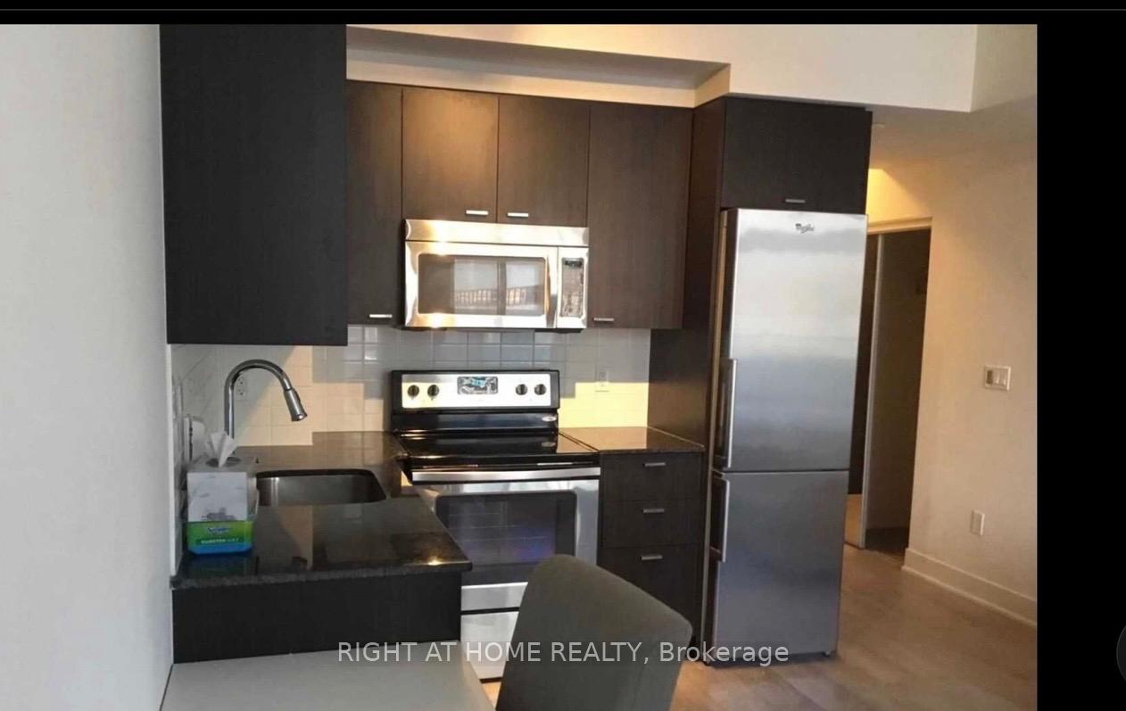 Photo 6 of Unit 409, 88 Sheppard Avenue E, North York, Willowdale East — HOMEH