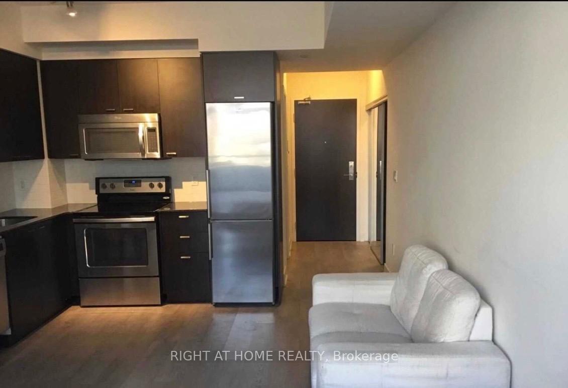 Photo 8 of Unit 409, 88 Sheppard Avenue E, North York, Willowdale East — HOMEH