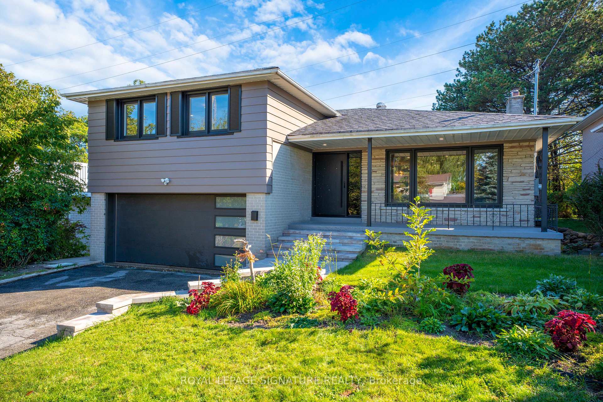 Photo 3 of 49 Snowcrest Avenue, North York, Bayview Woods-Steeles — HOMEH