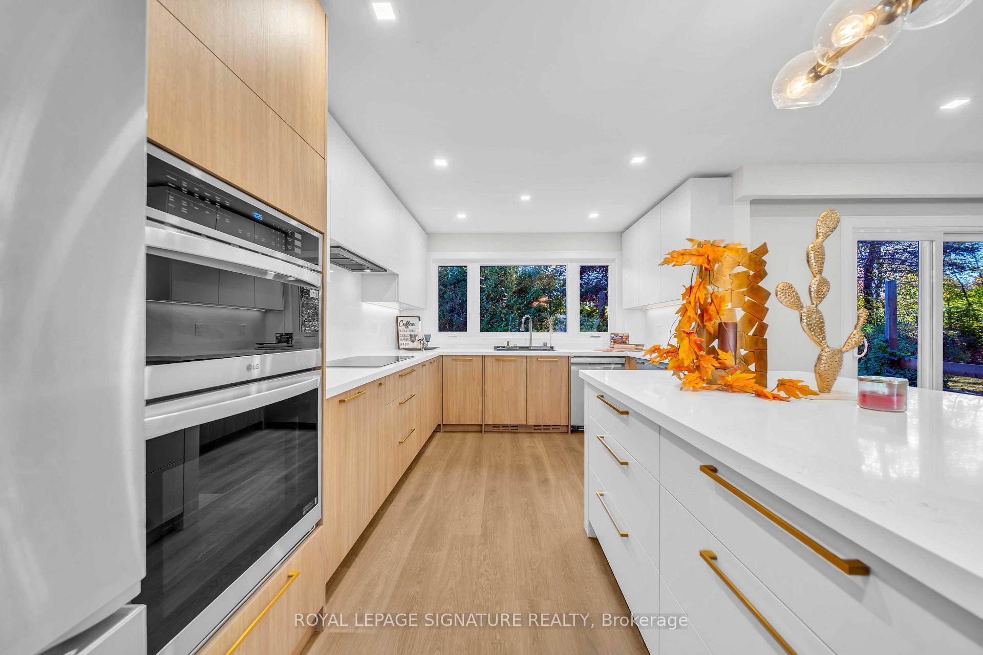 Photo 10 of 49 Snowcrest Avenue, North York, Bayview Woods-Steeles — HOMEH