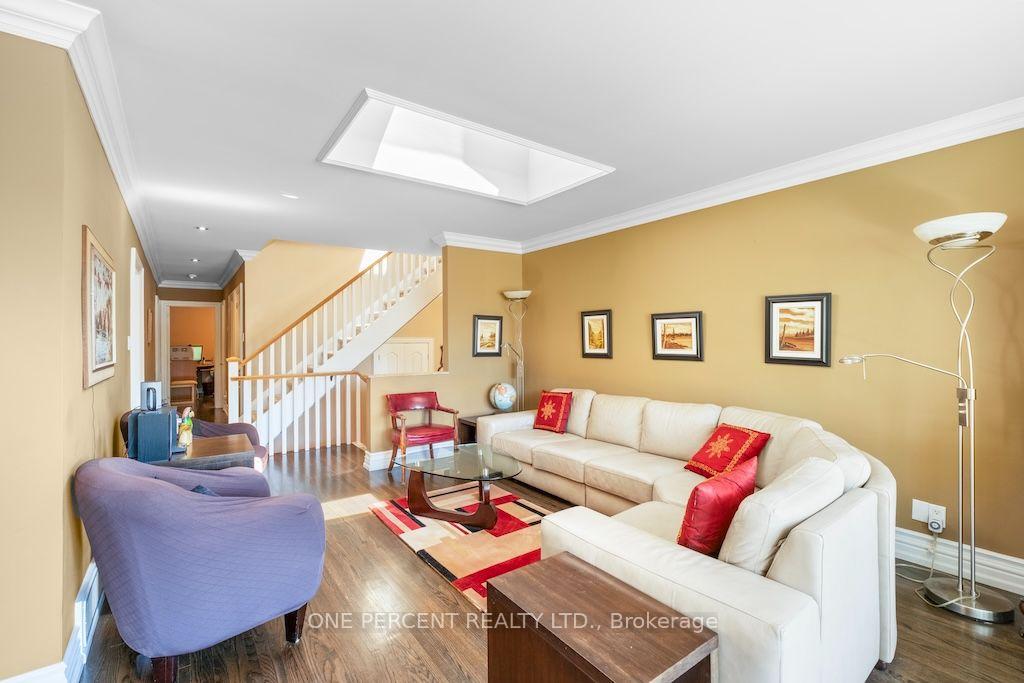Photo 4 of 583 Stephens Crescent, Oakville, West — HOMEH