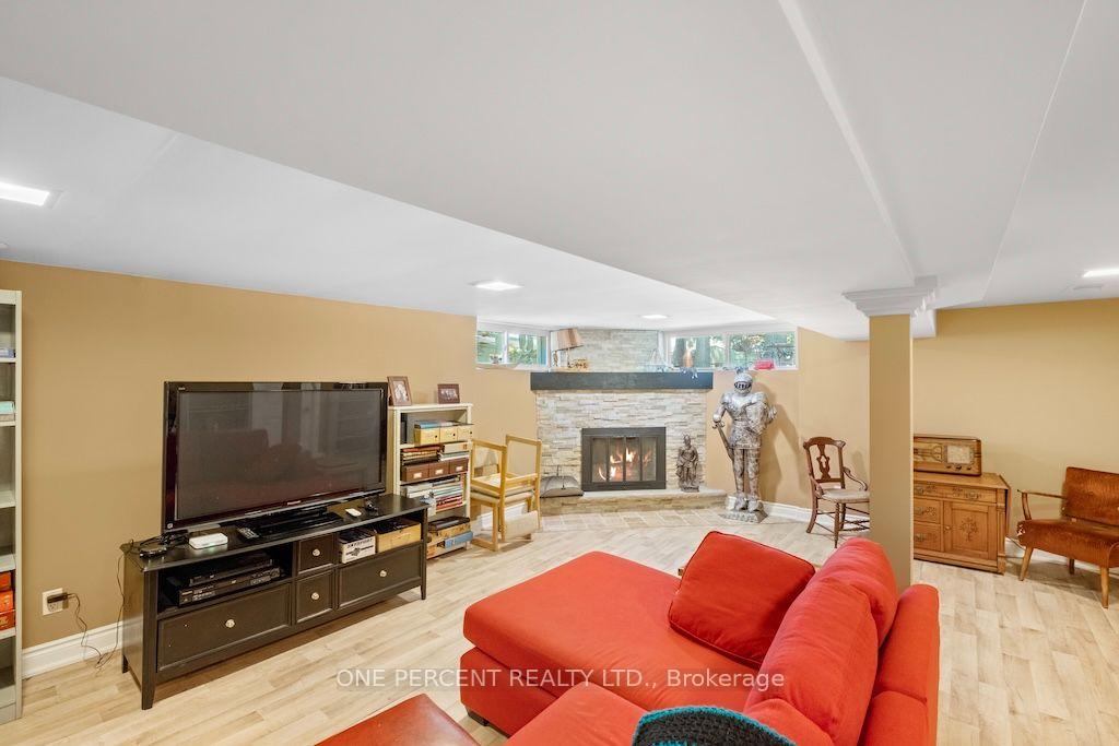 Photo 31 of 583 Stephens Crescent, Oakville, West — HOMEH