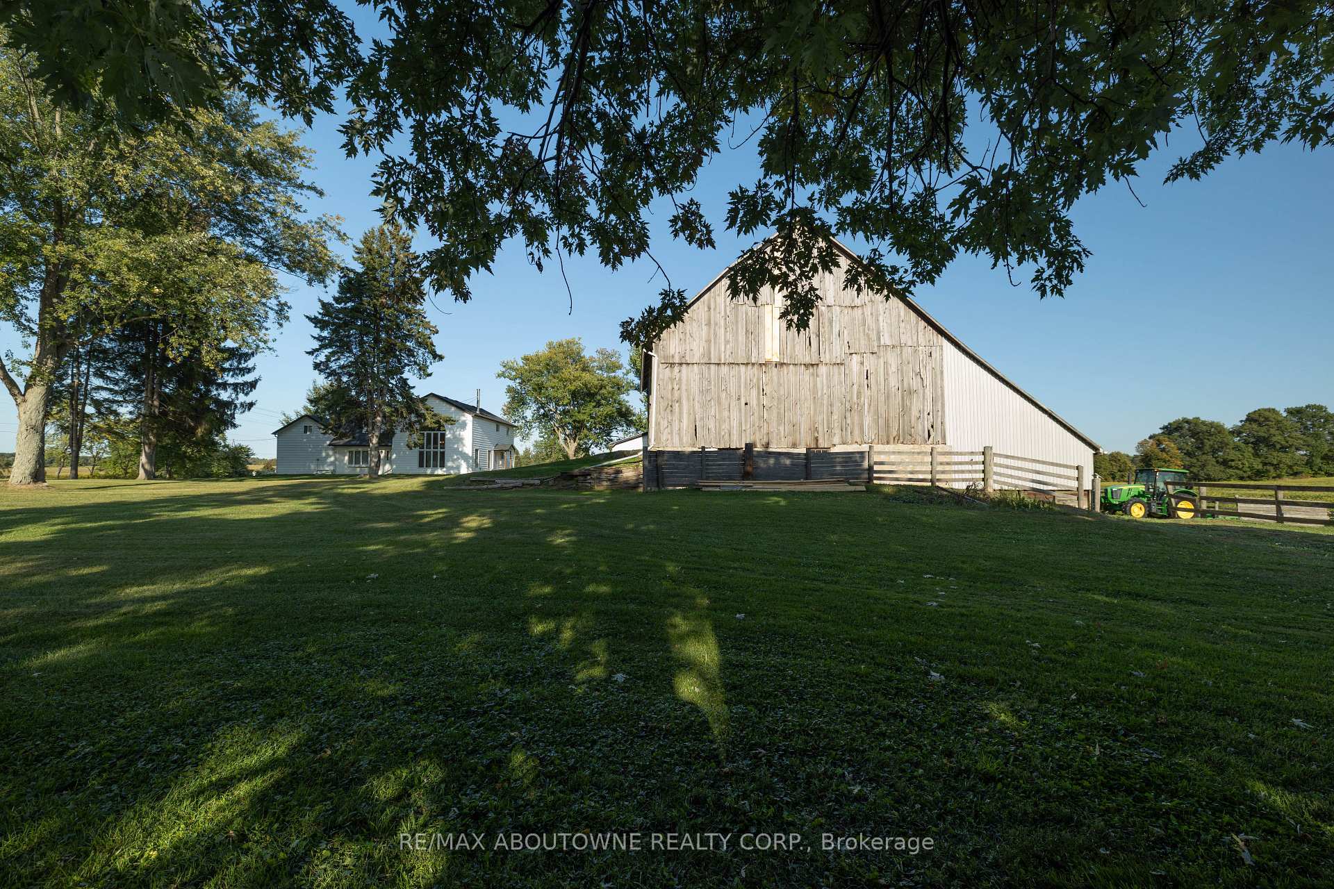 Photo 8 of 3276 Governors Road, Hamilton, Rural Ancaster — HOMEH