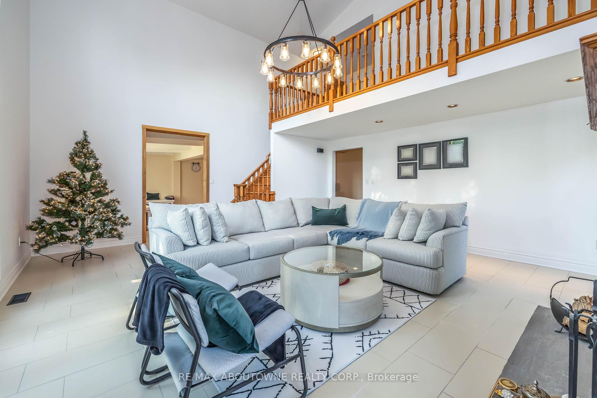 Photo 17 of 3276 Governors Road, Hamilton, Rural Ancaster — HOMEH