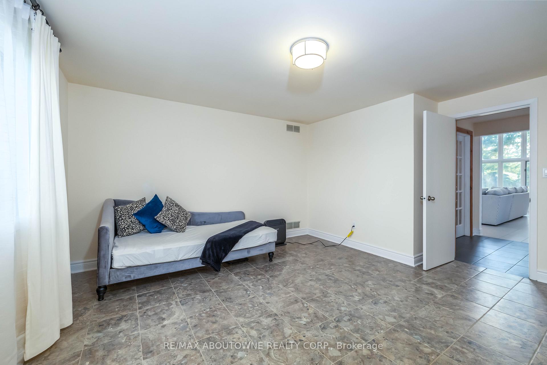 Photo 27 of 3276 Governors Road, Hamilton, Rural Ancaster — HOMEH