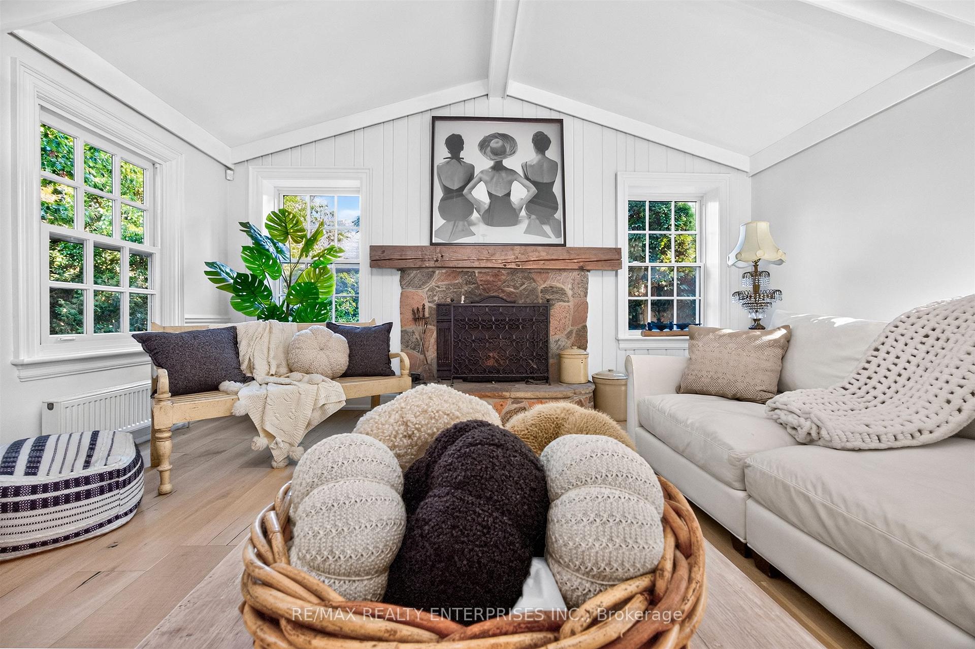 Photo 79 of 317 Gloucester Avenue, Oakville, Old Oakville — HOMEH