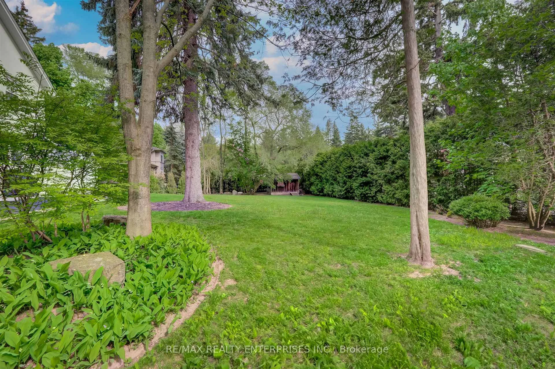 Photo 16 of 317 Gloucester Avenue, Oakville, Old Oakville — HOMEH